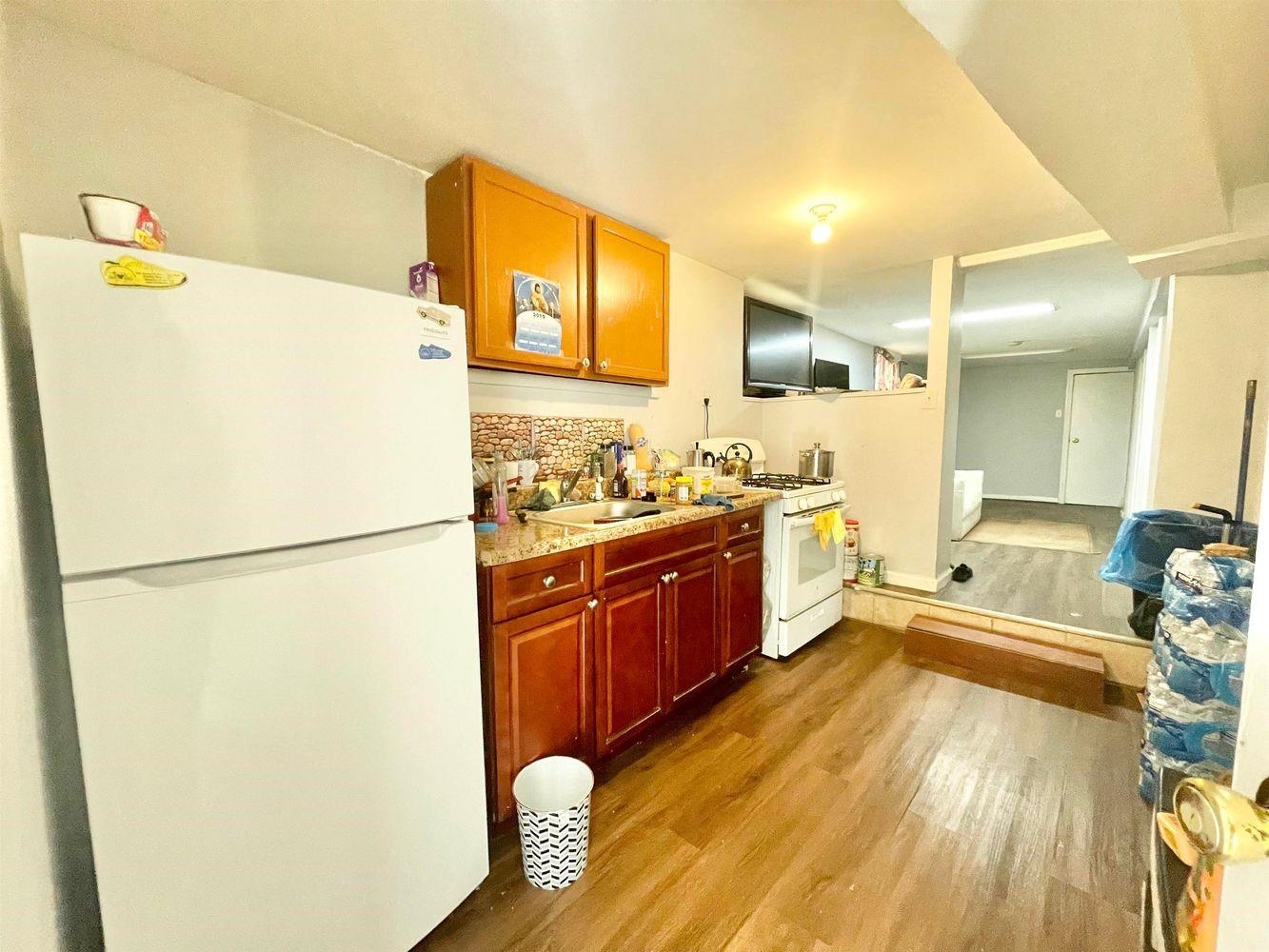 133 Avenue B Property Photo 20