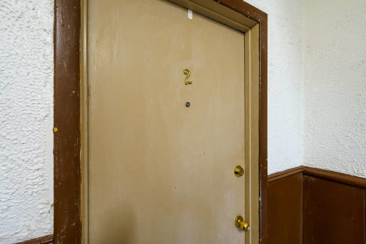 413 Adams St Property Photo 4