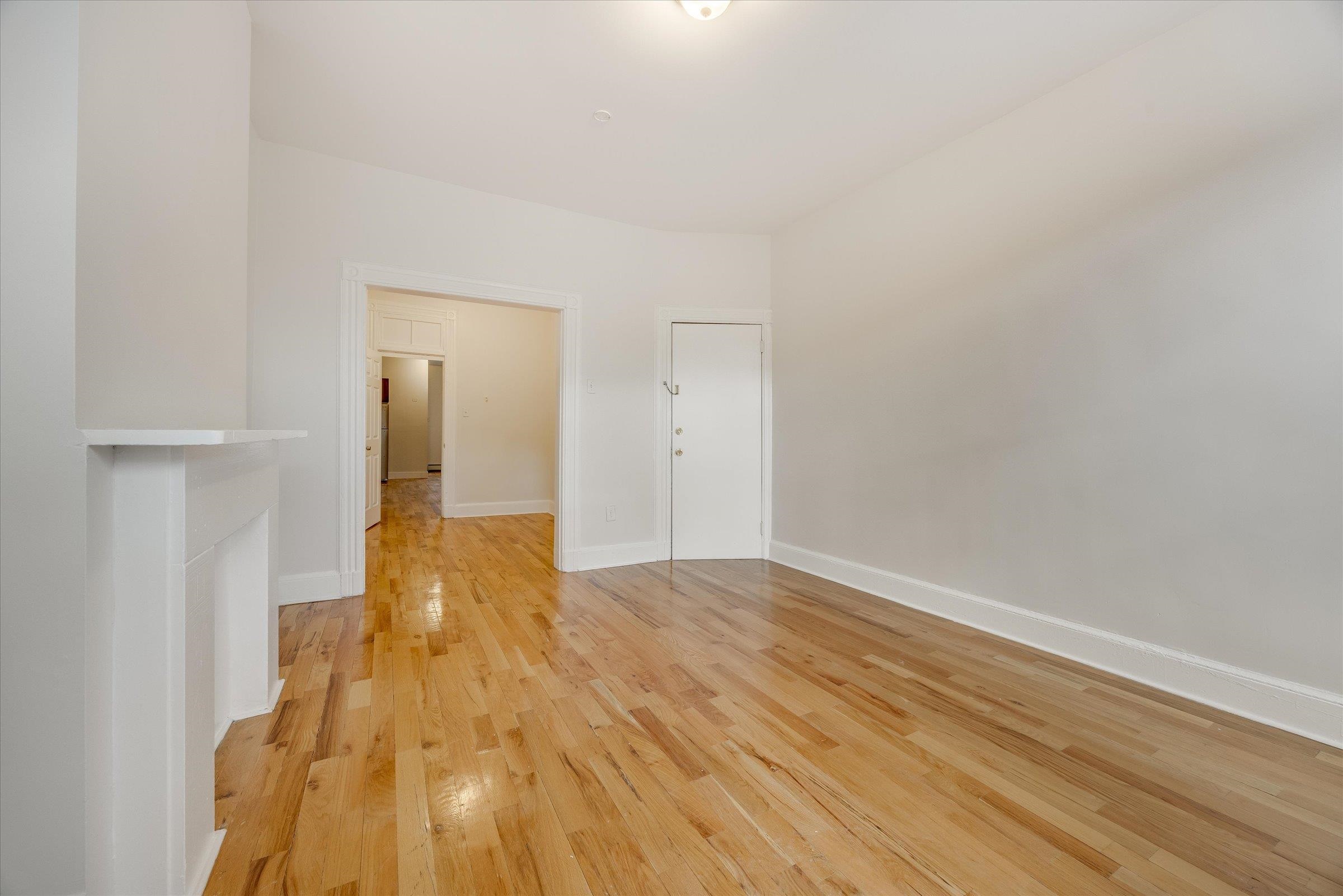 147 New York Ave 2l Property Photo 7