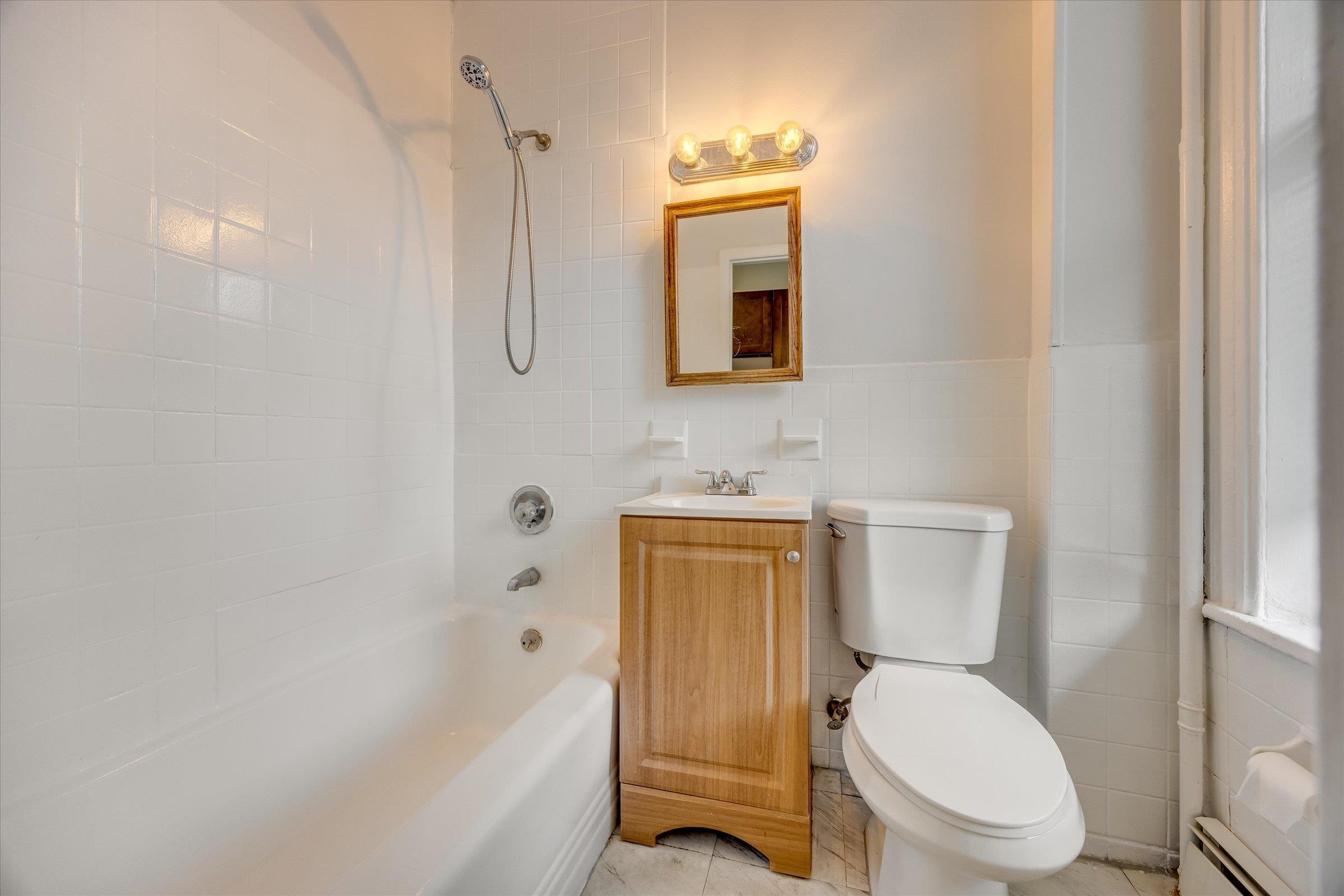 147 New York Ave 2l Property Photo 22