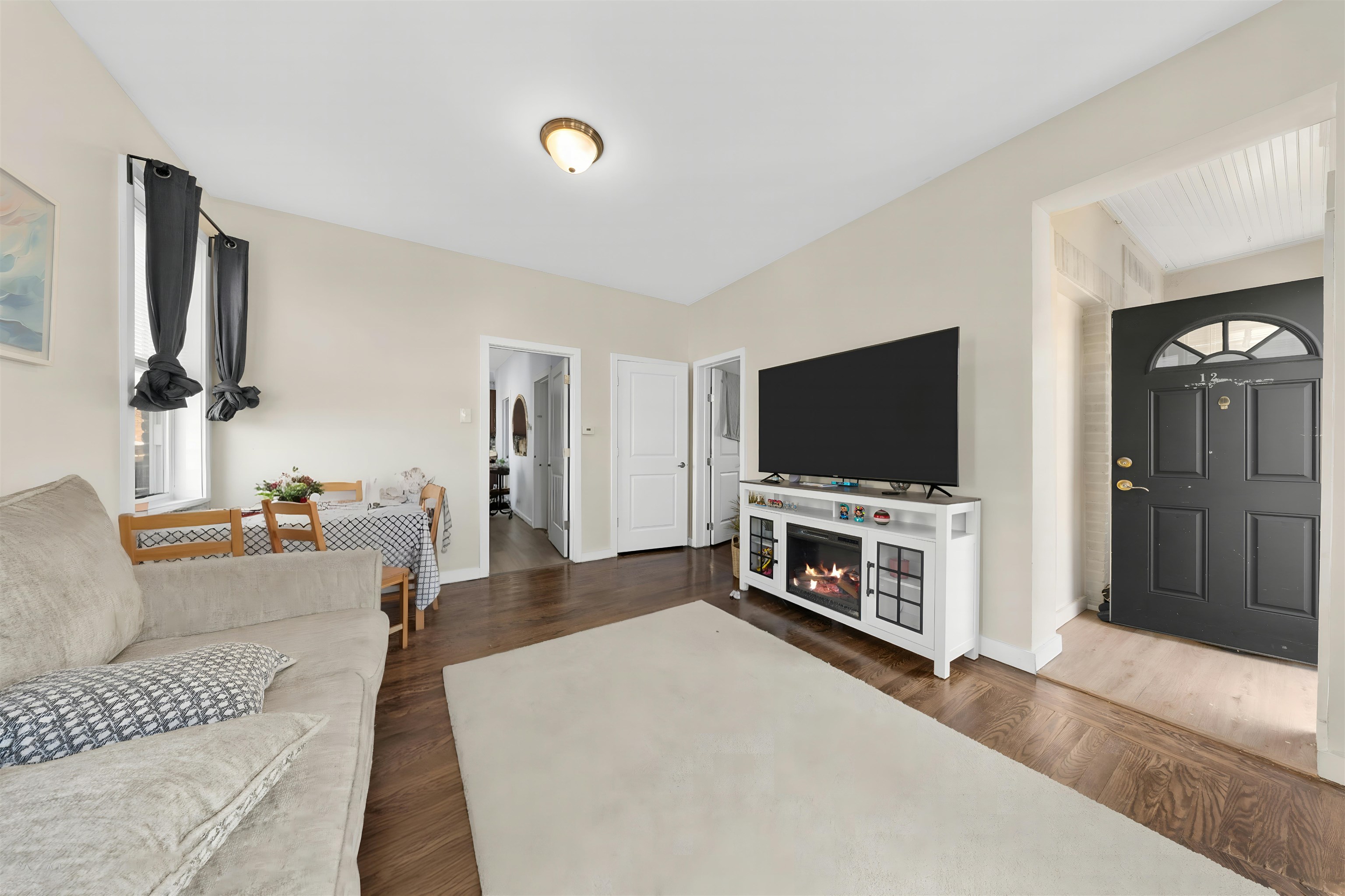 12 Juliette St Property Photo 19