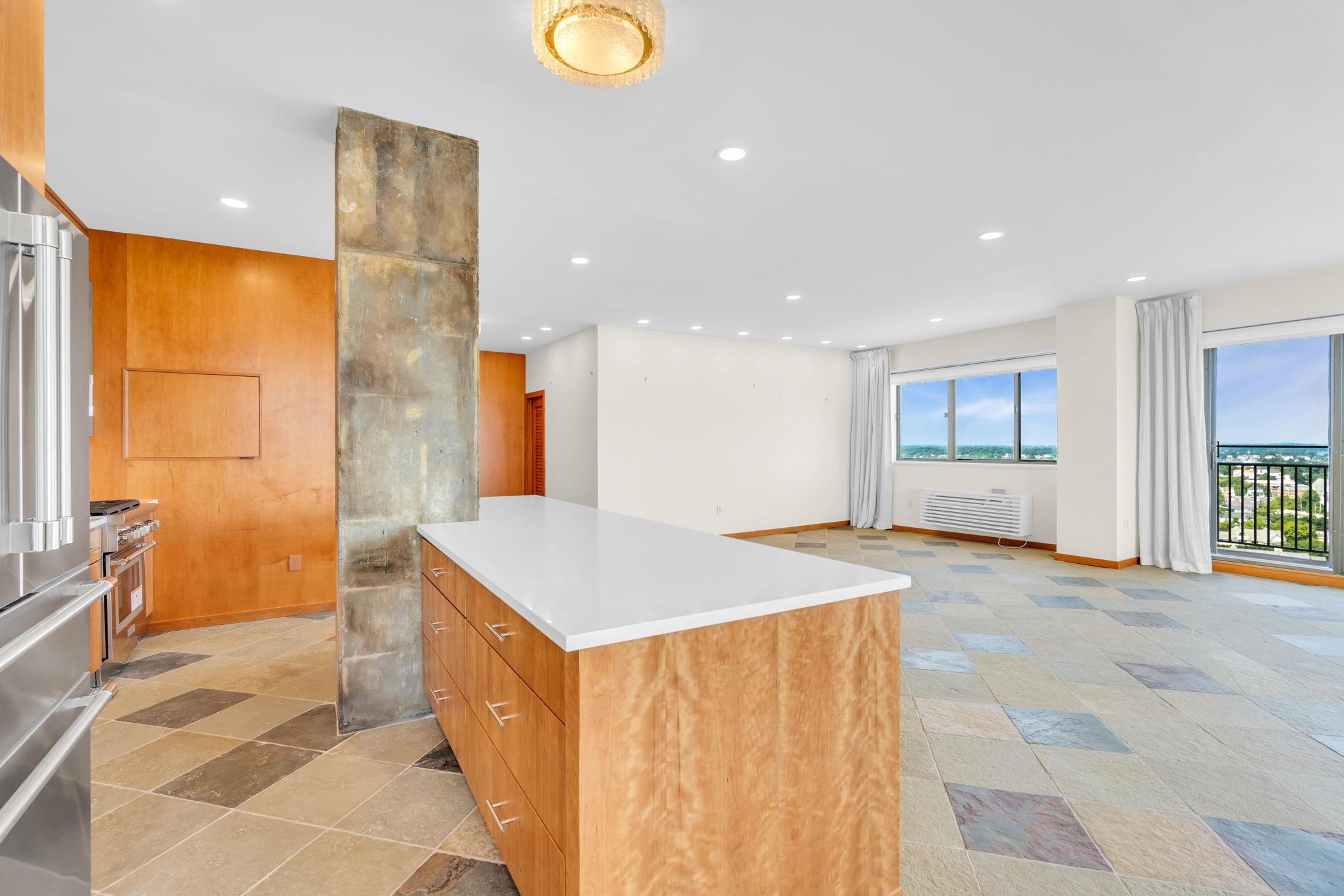 55 Ocean Ave Ph B Property Photo 11