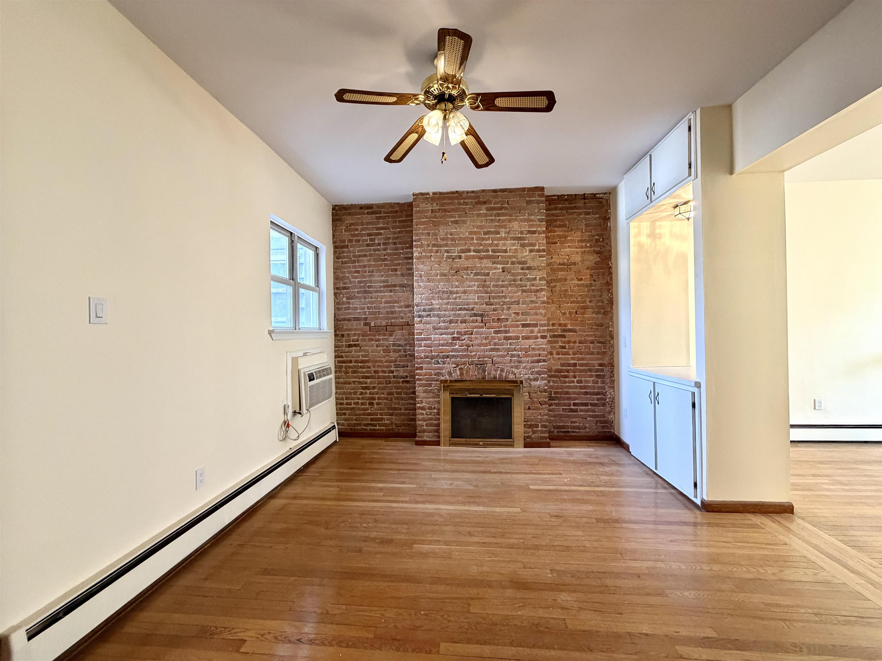 49 East 33rd St Property Photo 4
