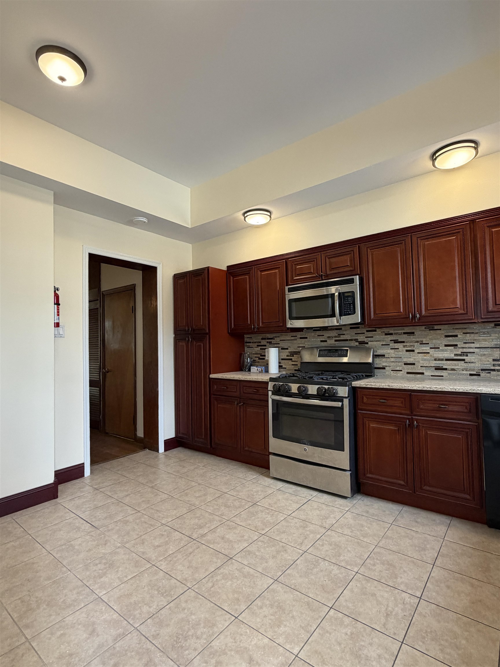 49 East 33rd St Property Photo 15