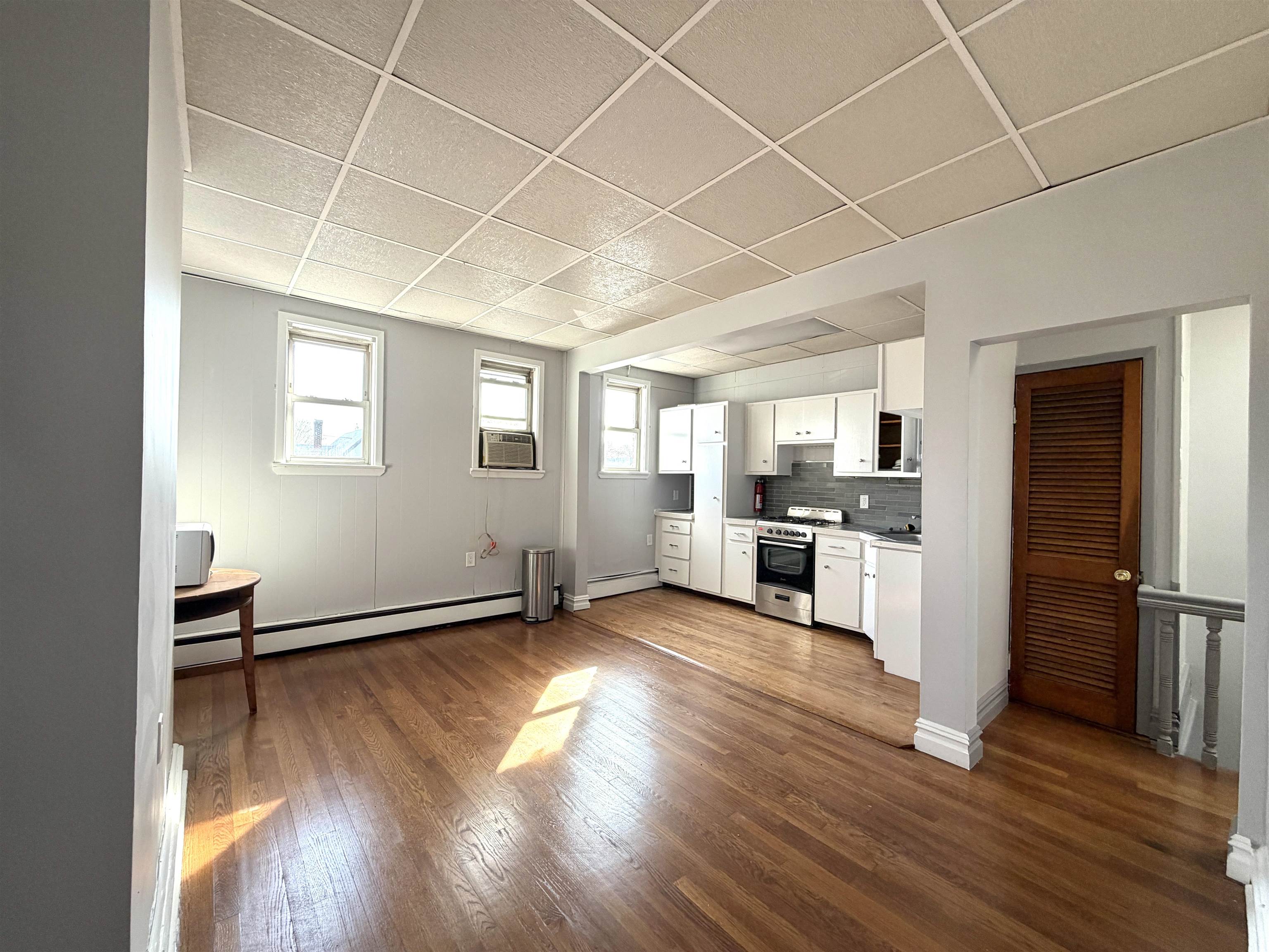 49 East 33rd St Property Photo 34