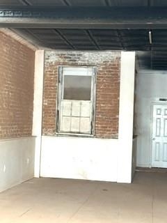 398-400 Centre St Property Photo 4