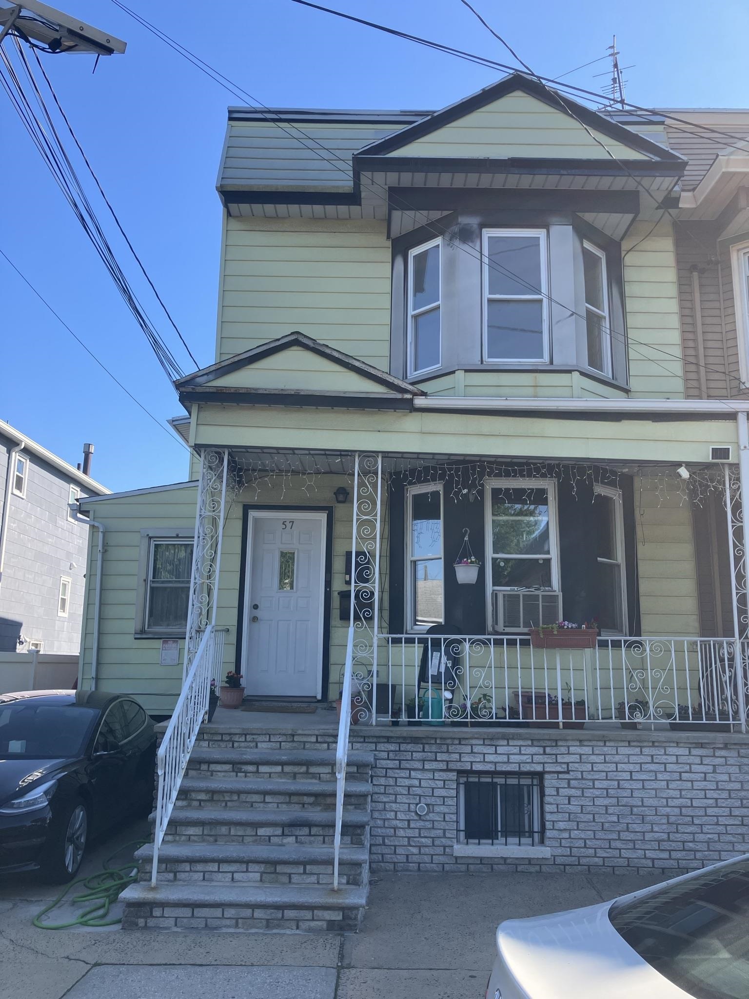 57 SILVER ST 2 Property Photo 1
