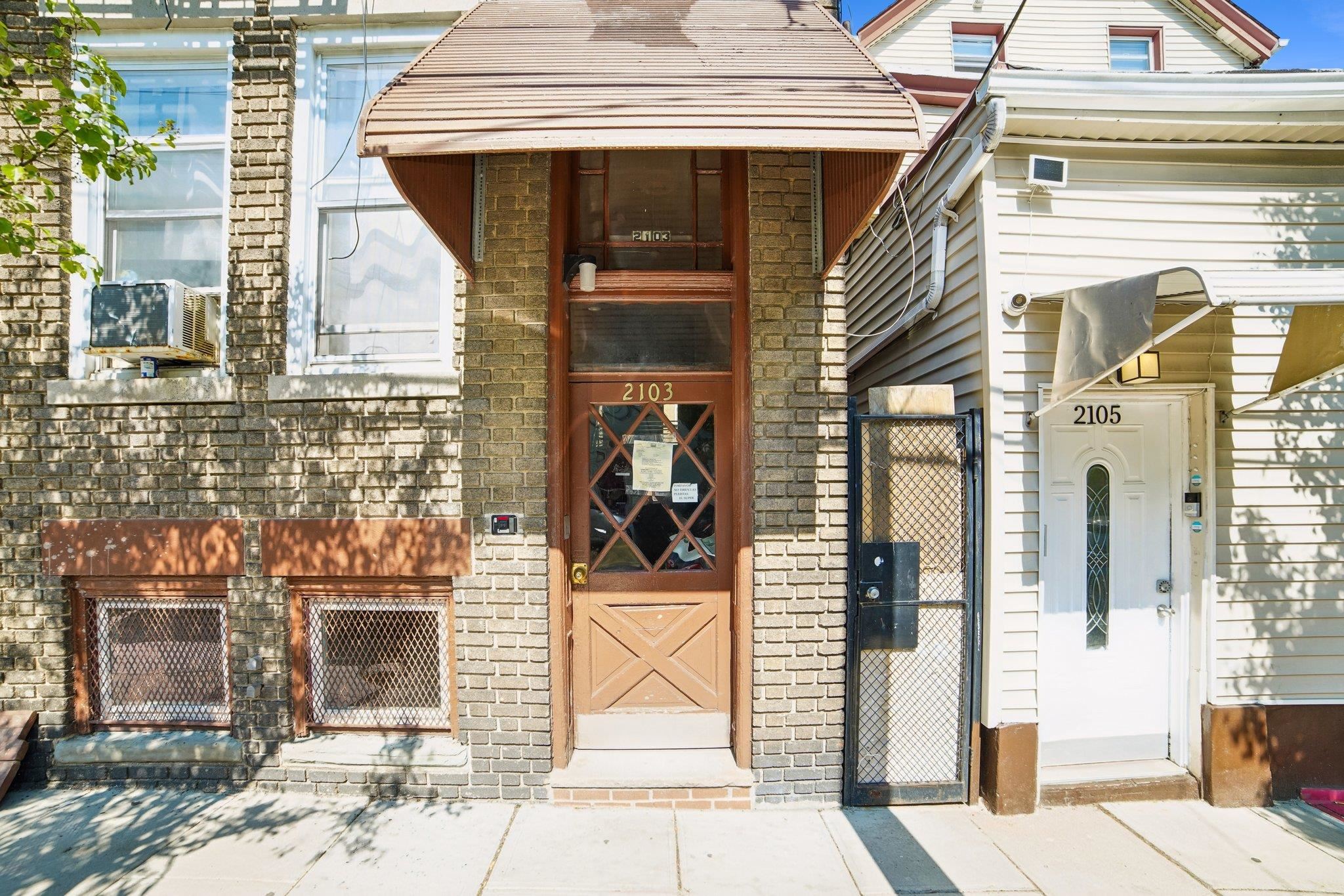 2103 West St Property Photo 3
