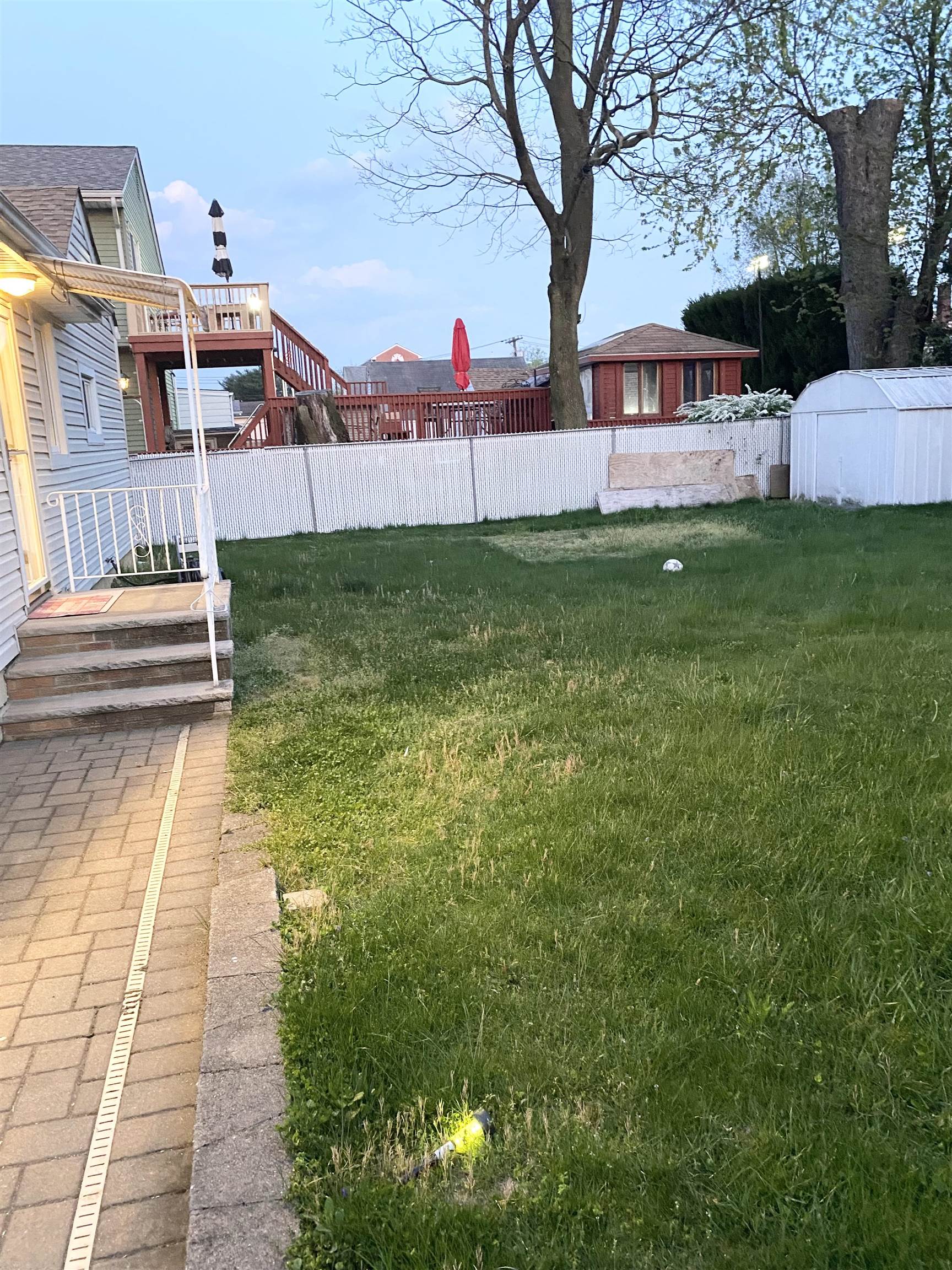 78 Garibaldi Ave Property Photo 21