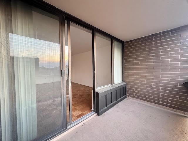 9060 Palisade Ave 811 Property Photo 12