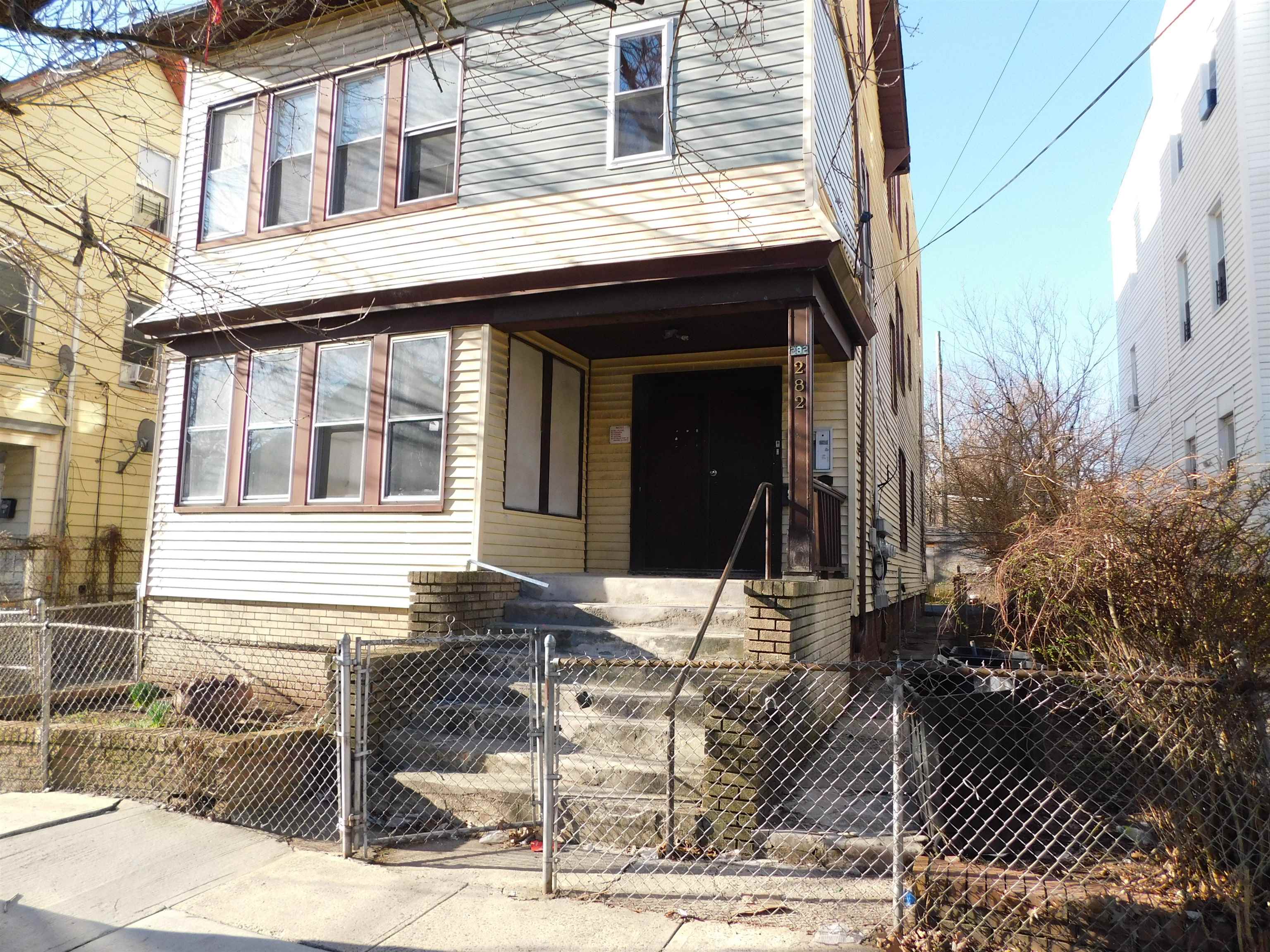 282 RENNER AVE 3 Property Photo 1
