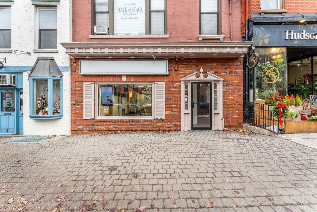 90 Hudson St Property Photo 1