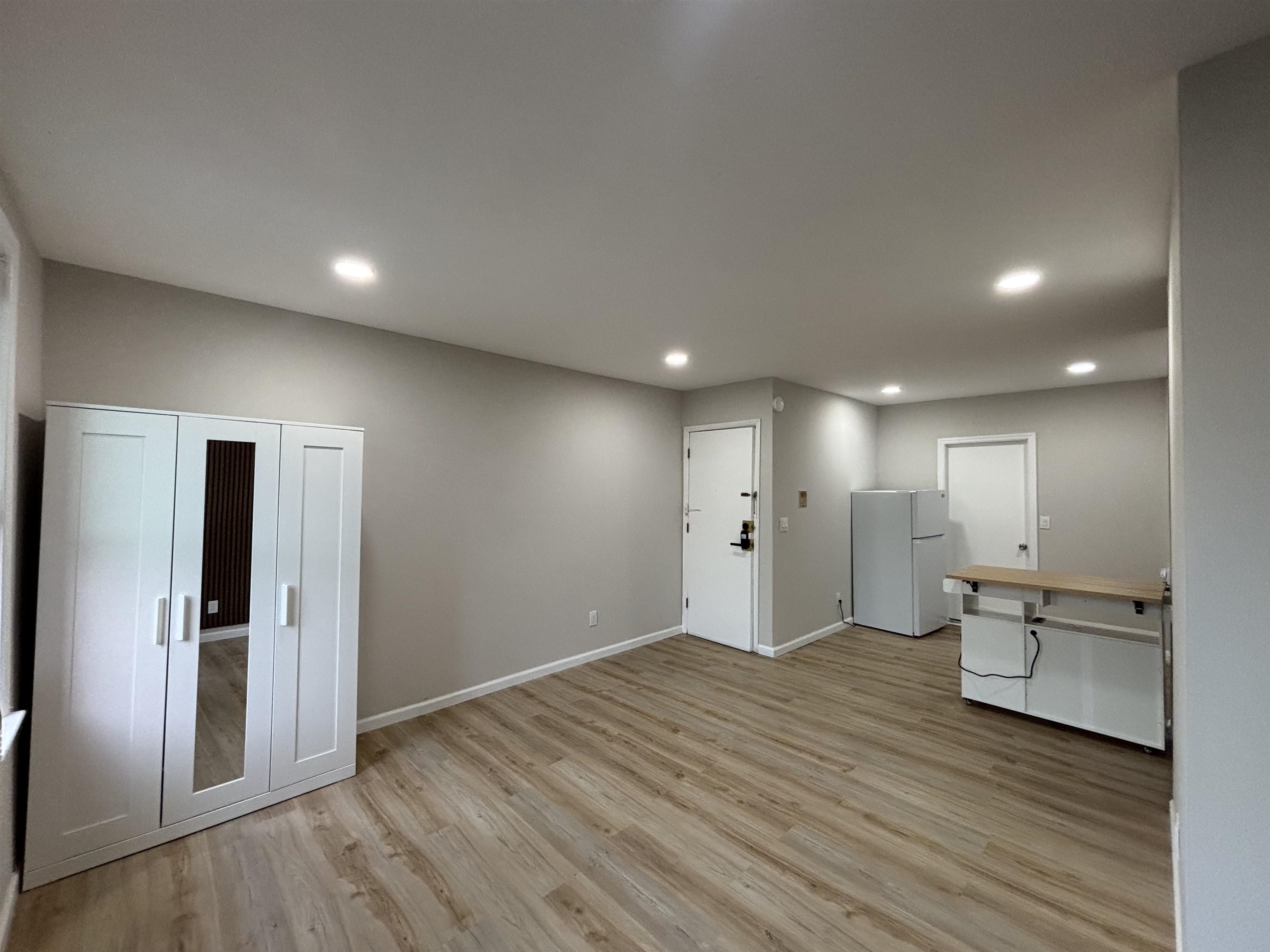40 Beacon Ave Property Photo 14