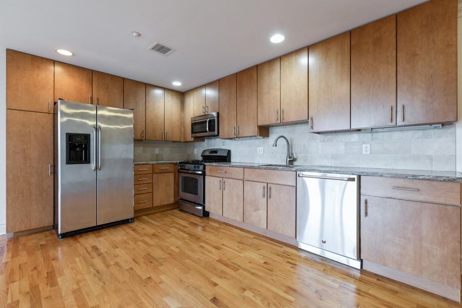 17 MEADOW RD 401 Property Photo 1