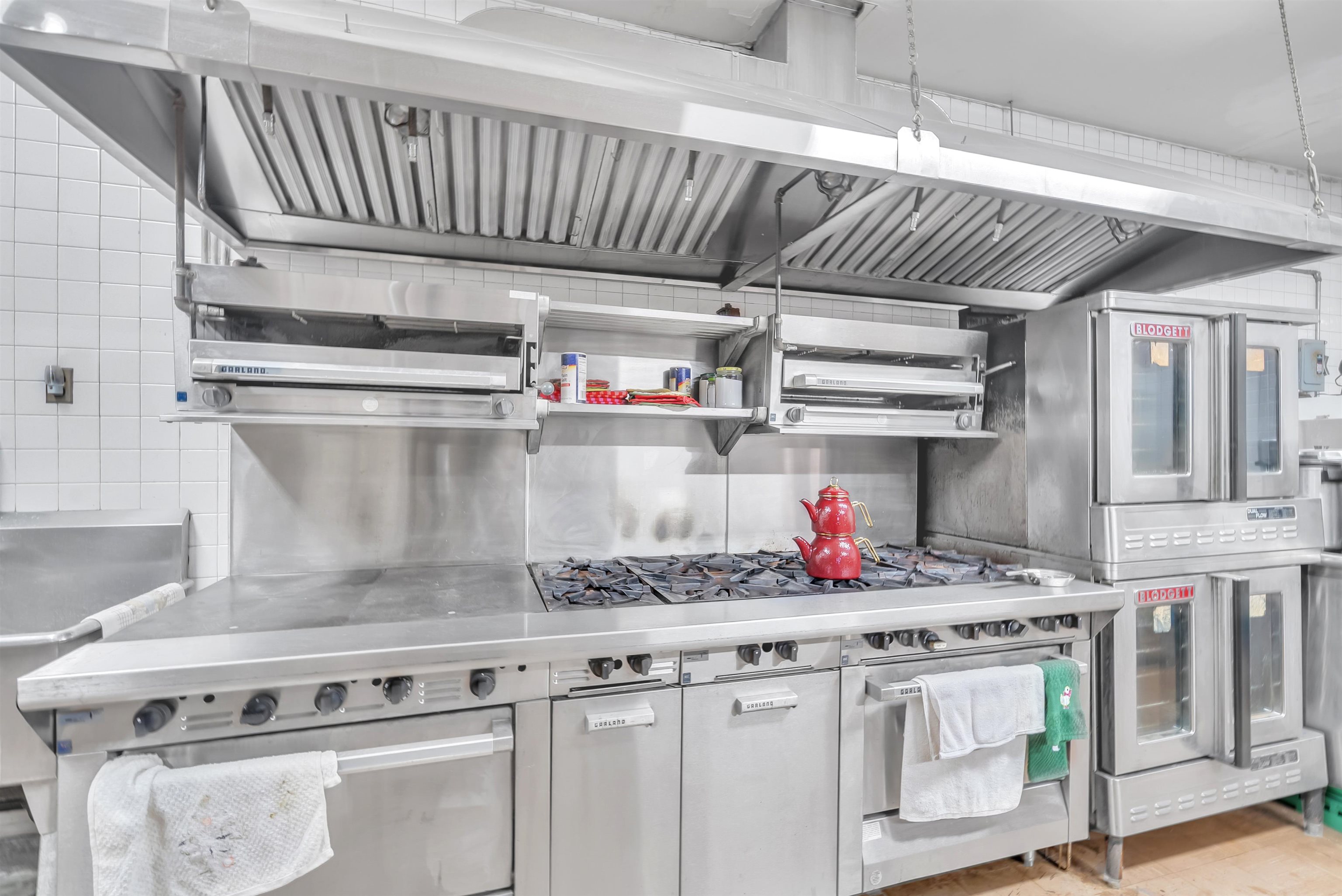 2610 Bergenline Ave Property Photo 44