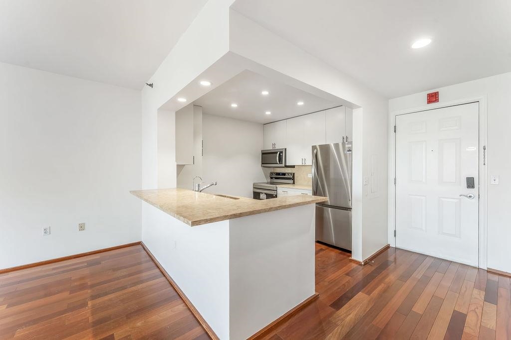 2305 City Pl Property Photo 6