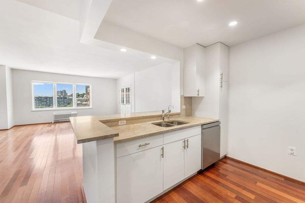 2305 City Pl Property Photo 8