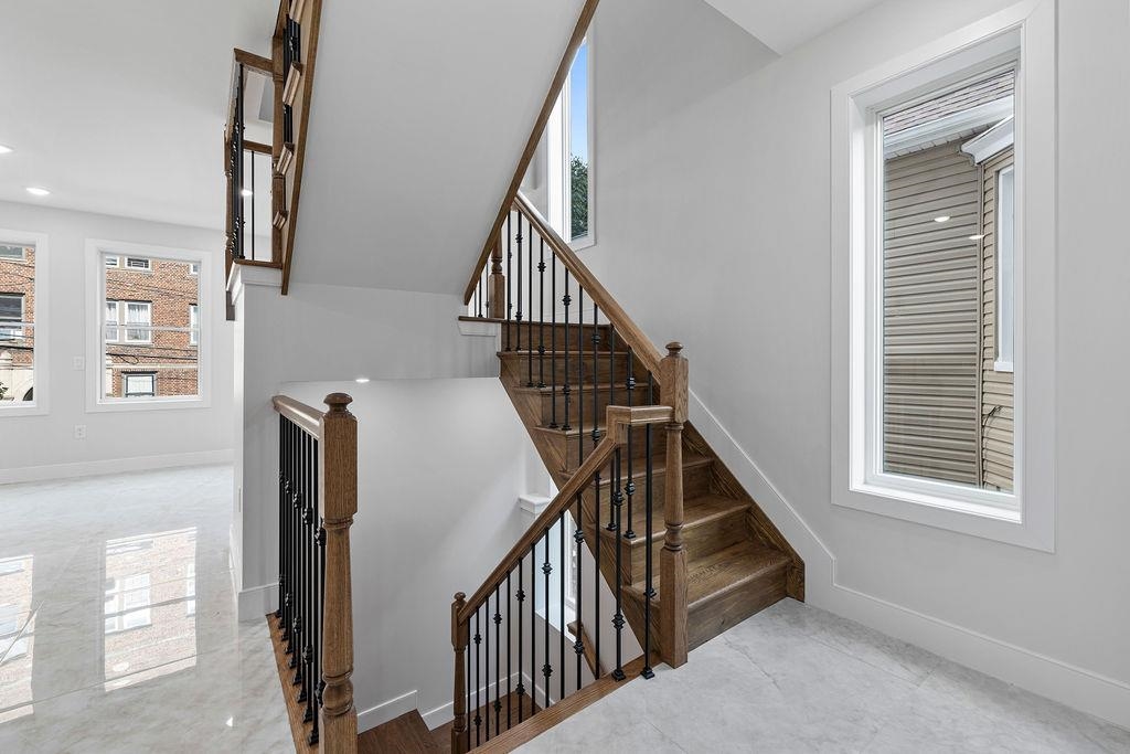 15 Fulton Ave 2 Property Photo 5