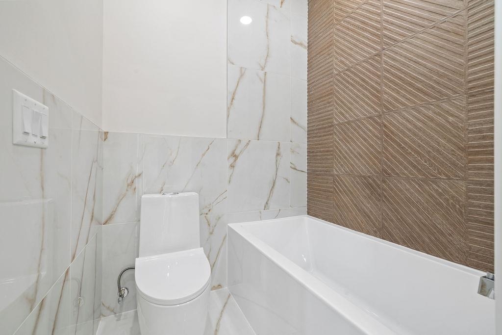 15 Fulton Ave 2 Property Photo 14