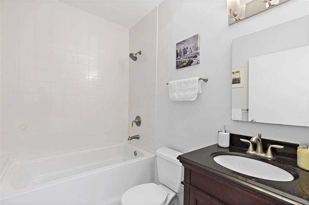 45 River Dr South 1508 Property Photo 9