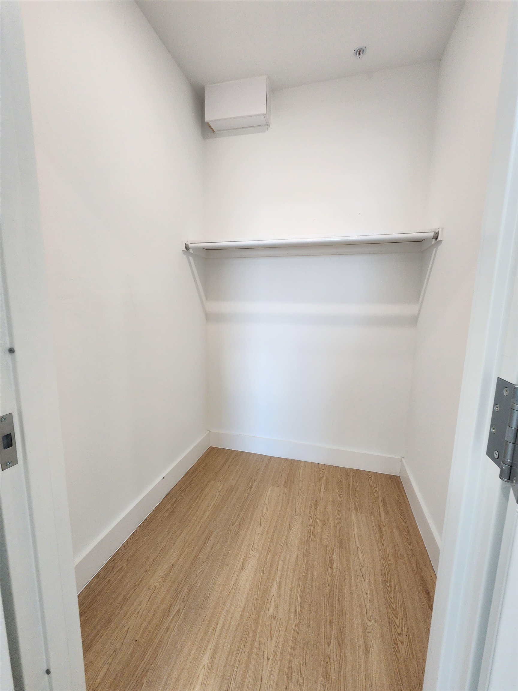 30 Vroom St 202 Property Photo 3
