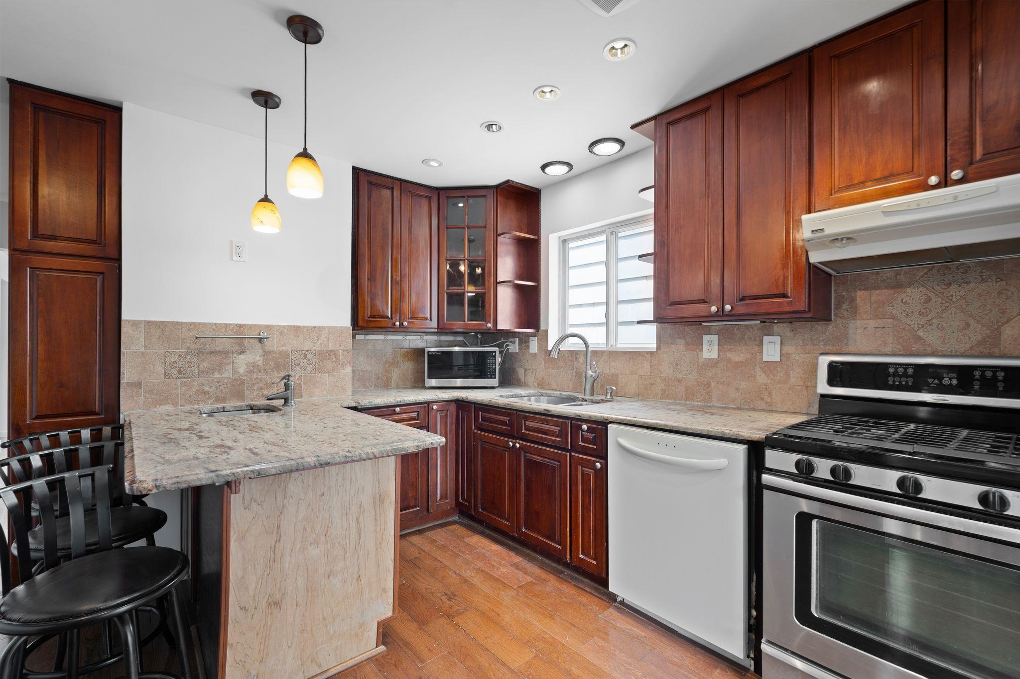 103 Virginia Ave 2 Property Photo 5
