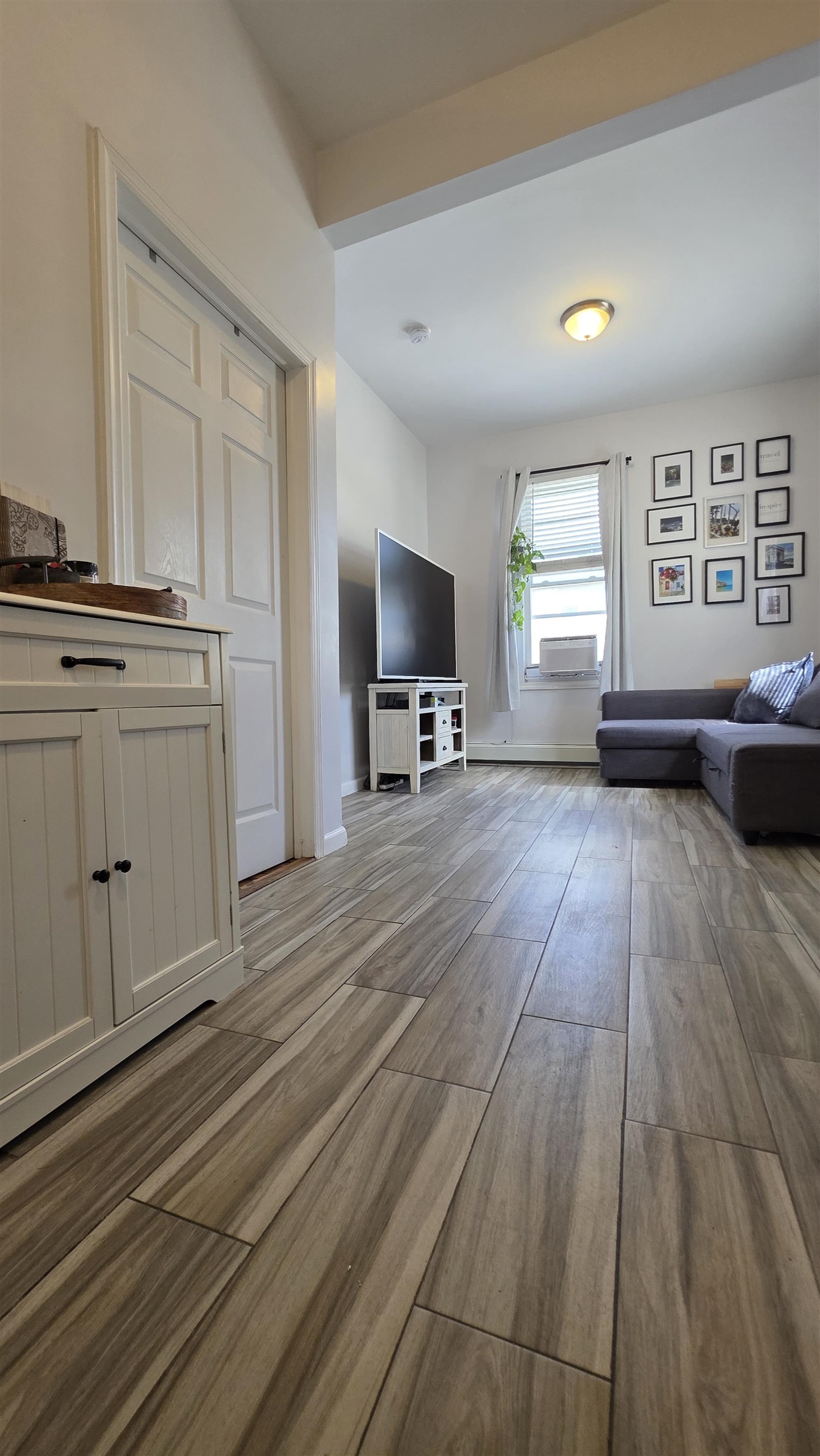 1201 67th St 3 Property Photo 7