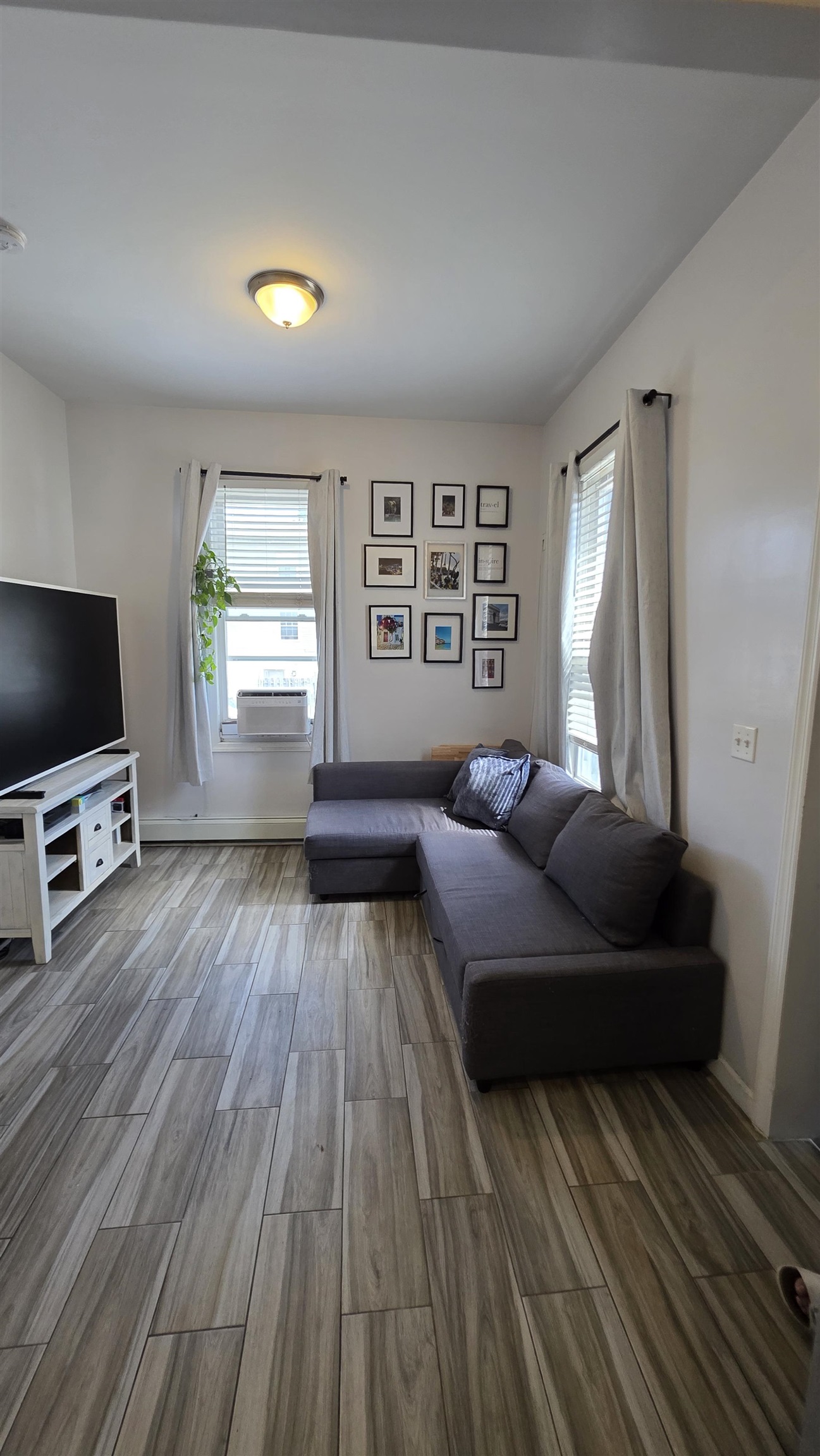 1201 67th St 3 Property Photo 8
