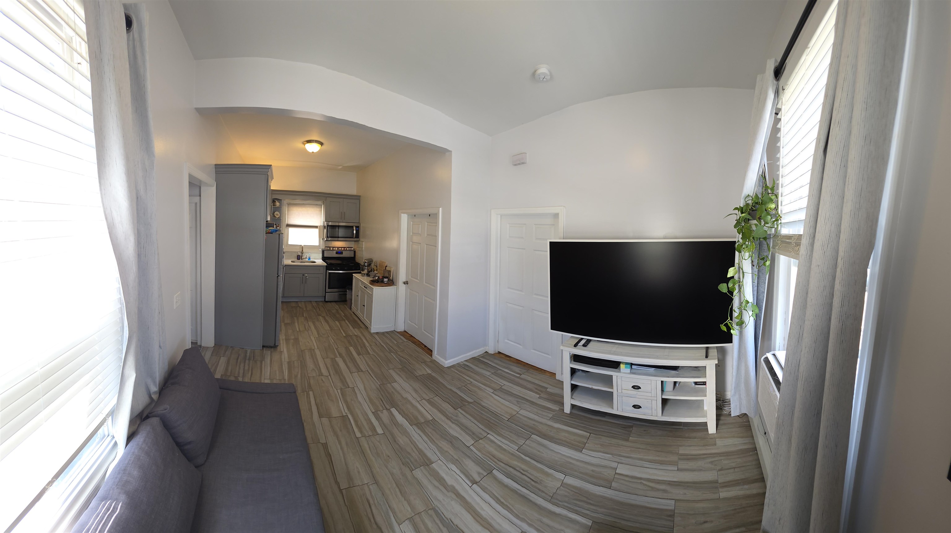 1201 67th St 3 Property Photo 9