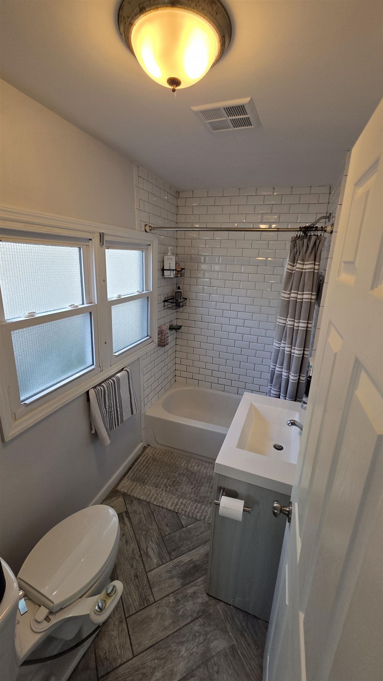1201 67th St 3 Property Photo 19