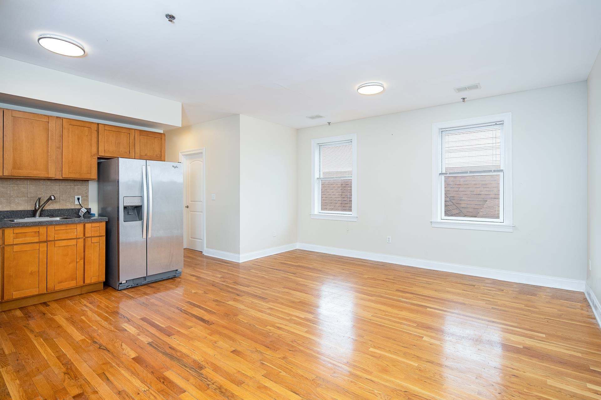 528 47TH ST 3A Property Photo 1
