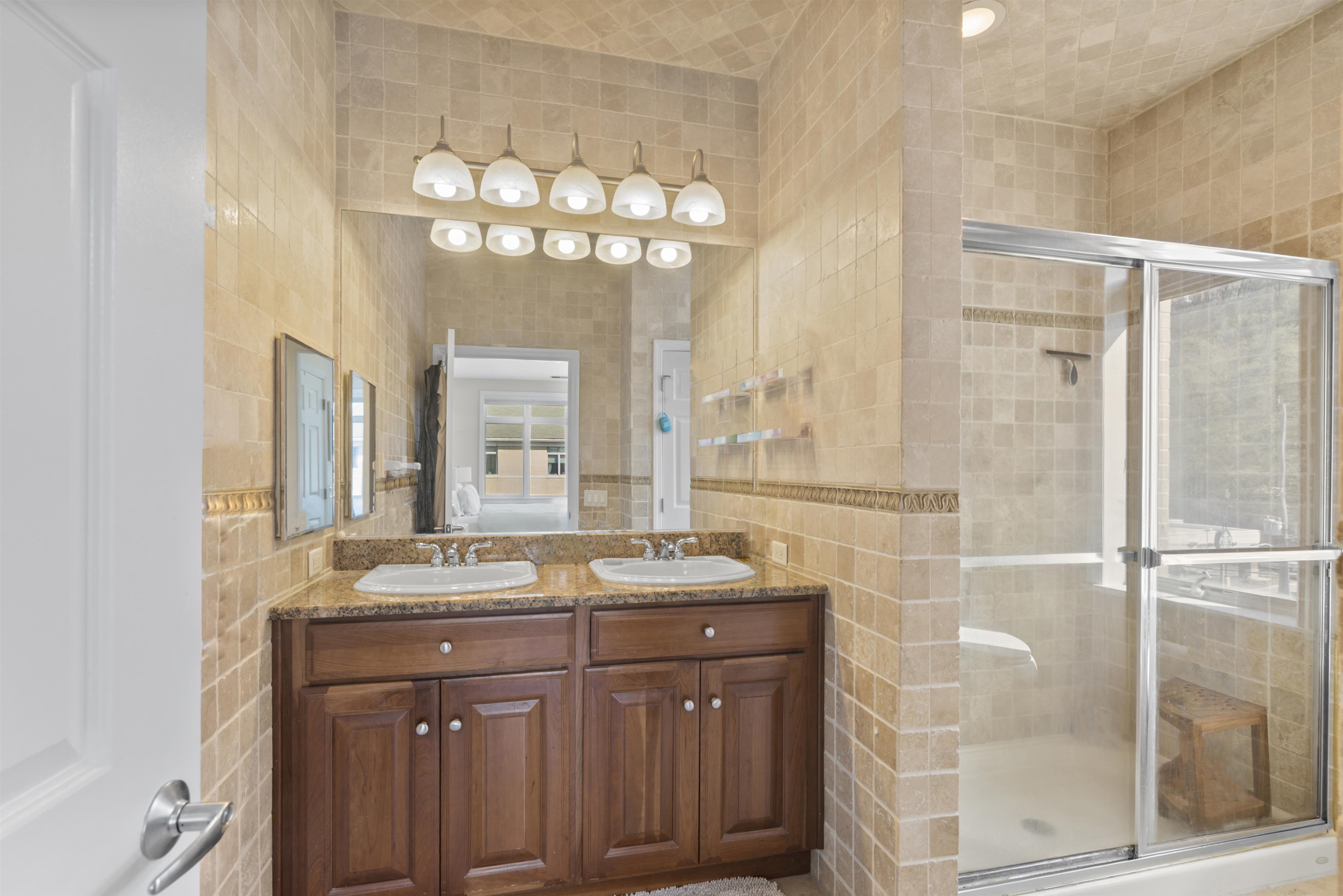 7400 River Rd 401 Property Photo 16