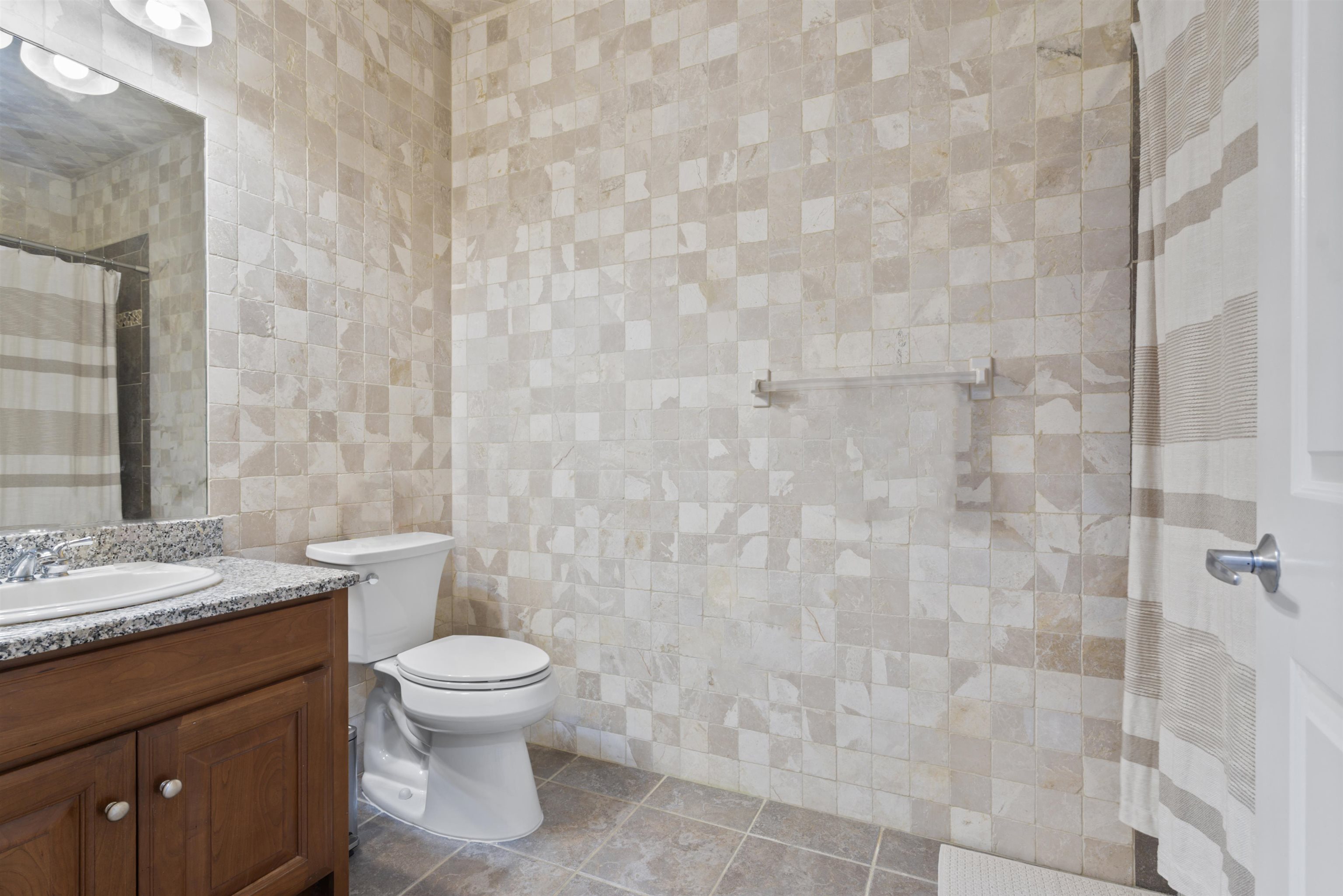 7400 River Rd 401 Property Photo 20