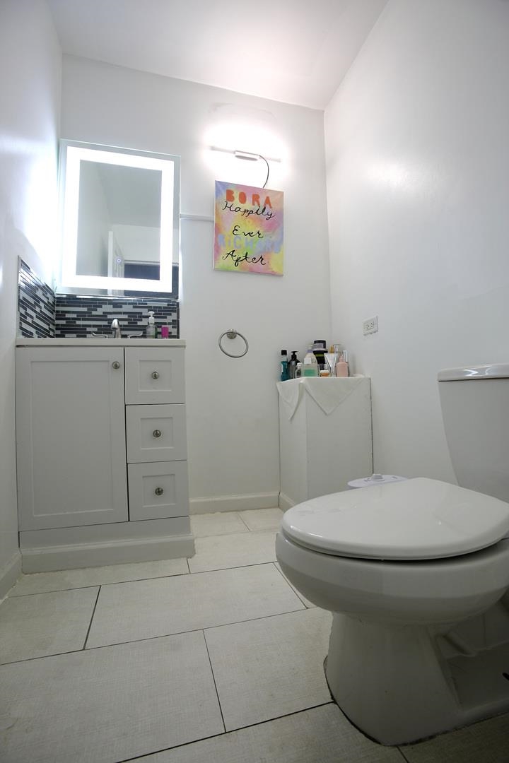 1203 Harmon Cove Tower 1203 Property Photo 7