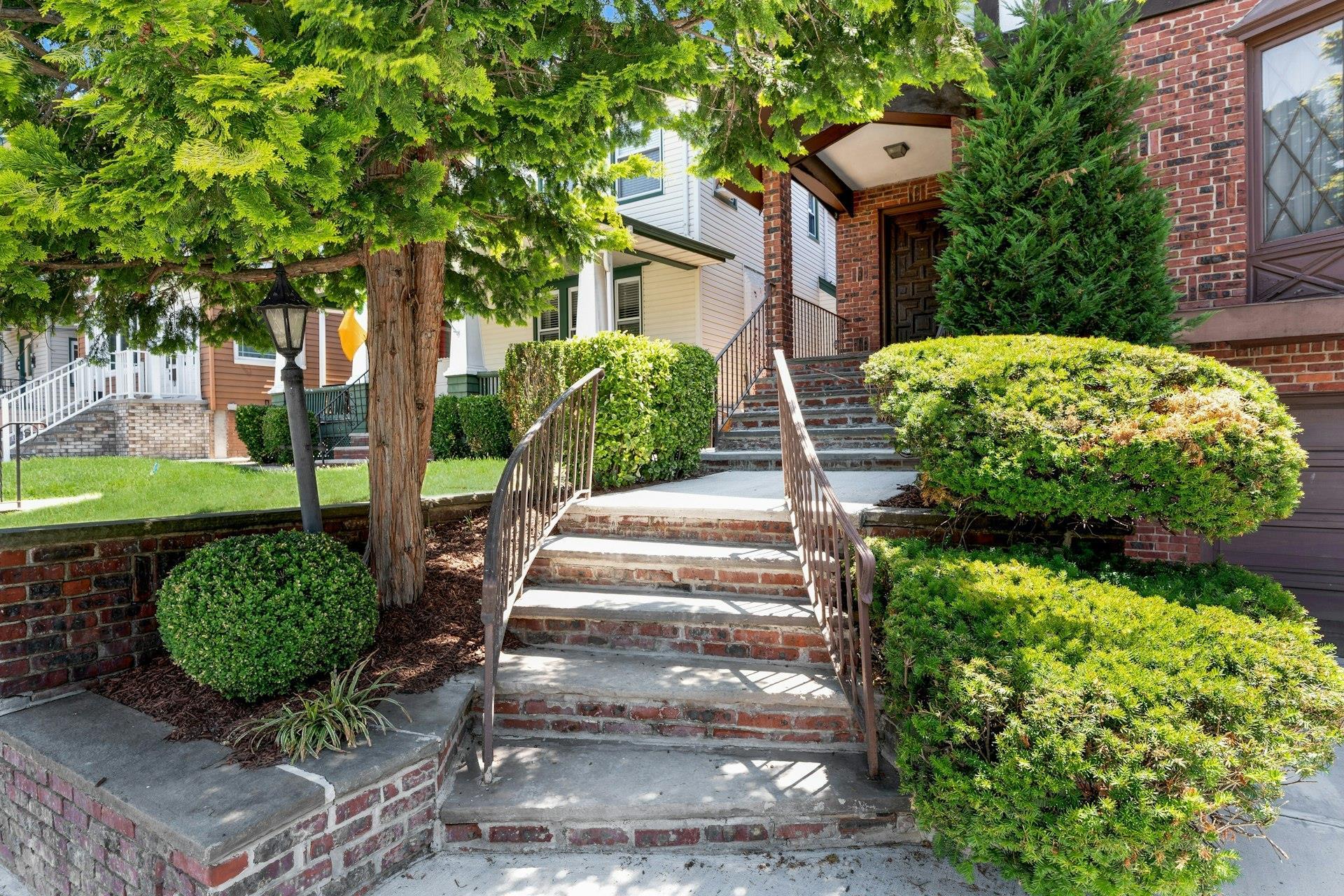 46 Avenue B Property Photo 2