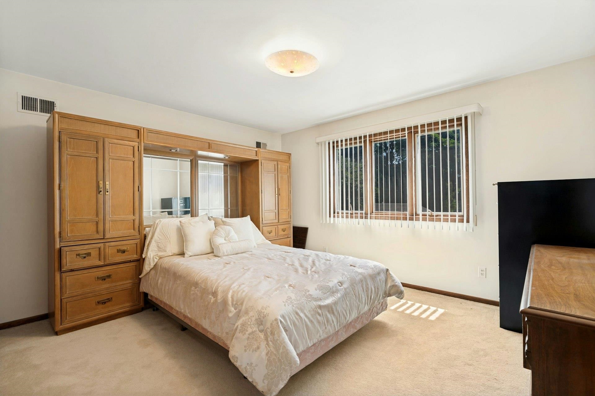 46 Avenue B Property Photo 29