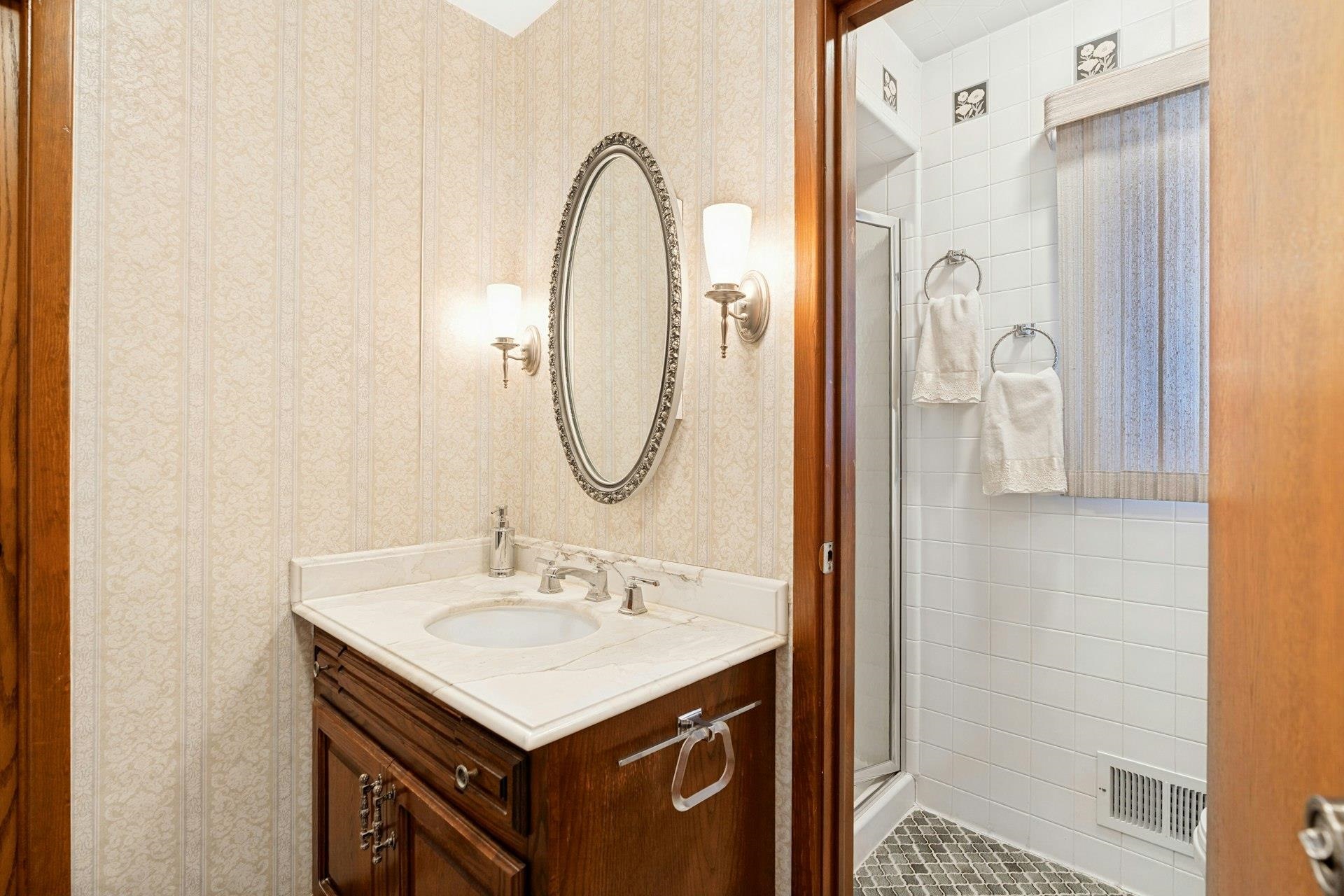 46 Avenue B Property Photo 30