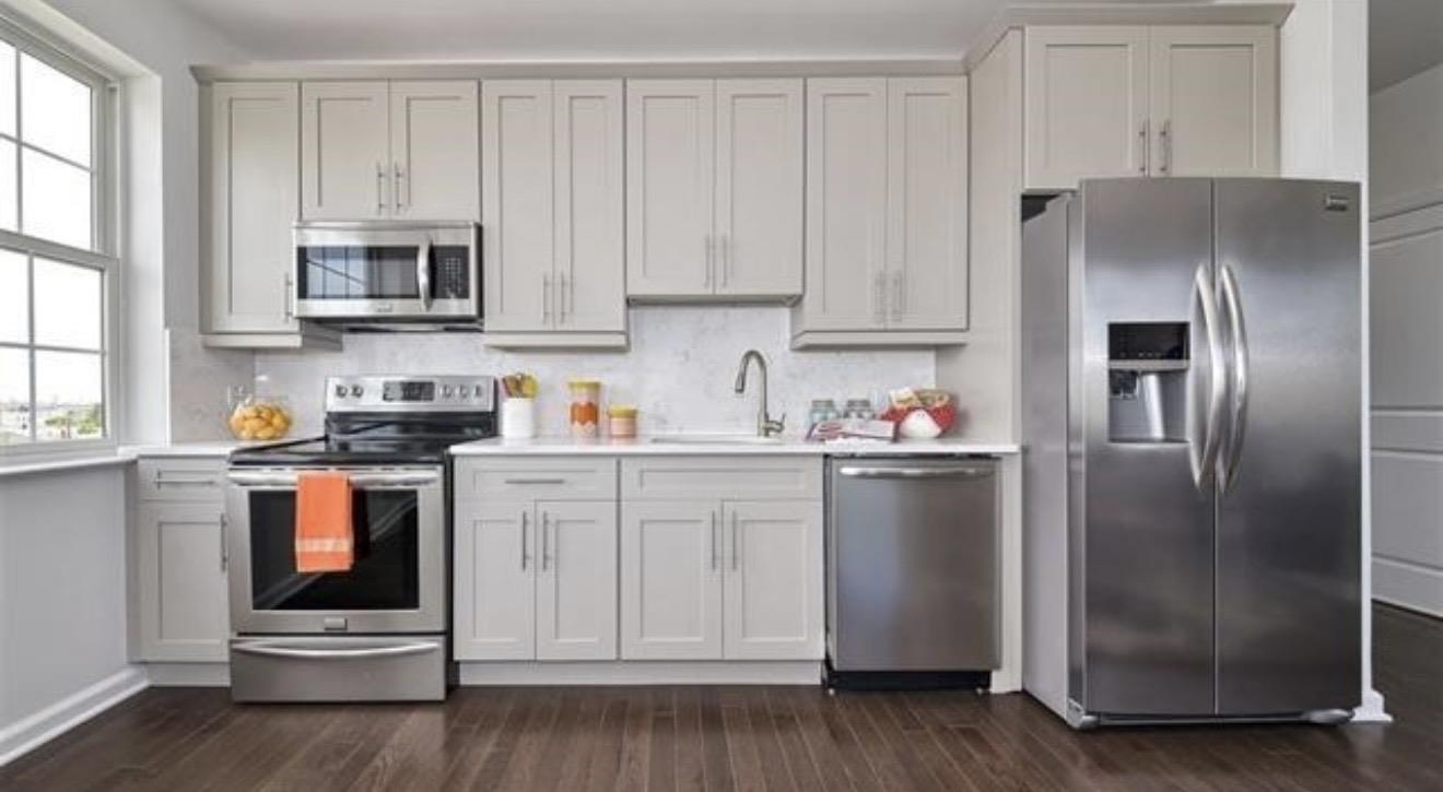 304 Broadway 305 Property Photo 8