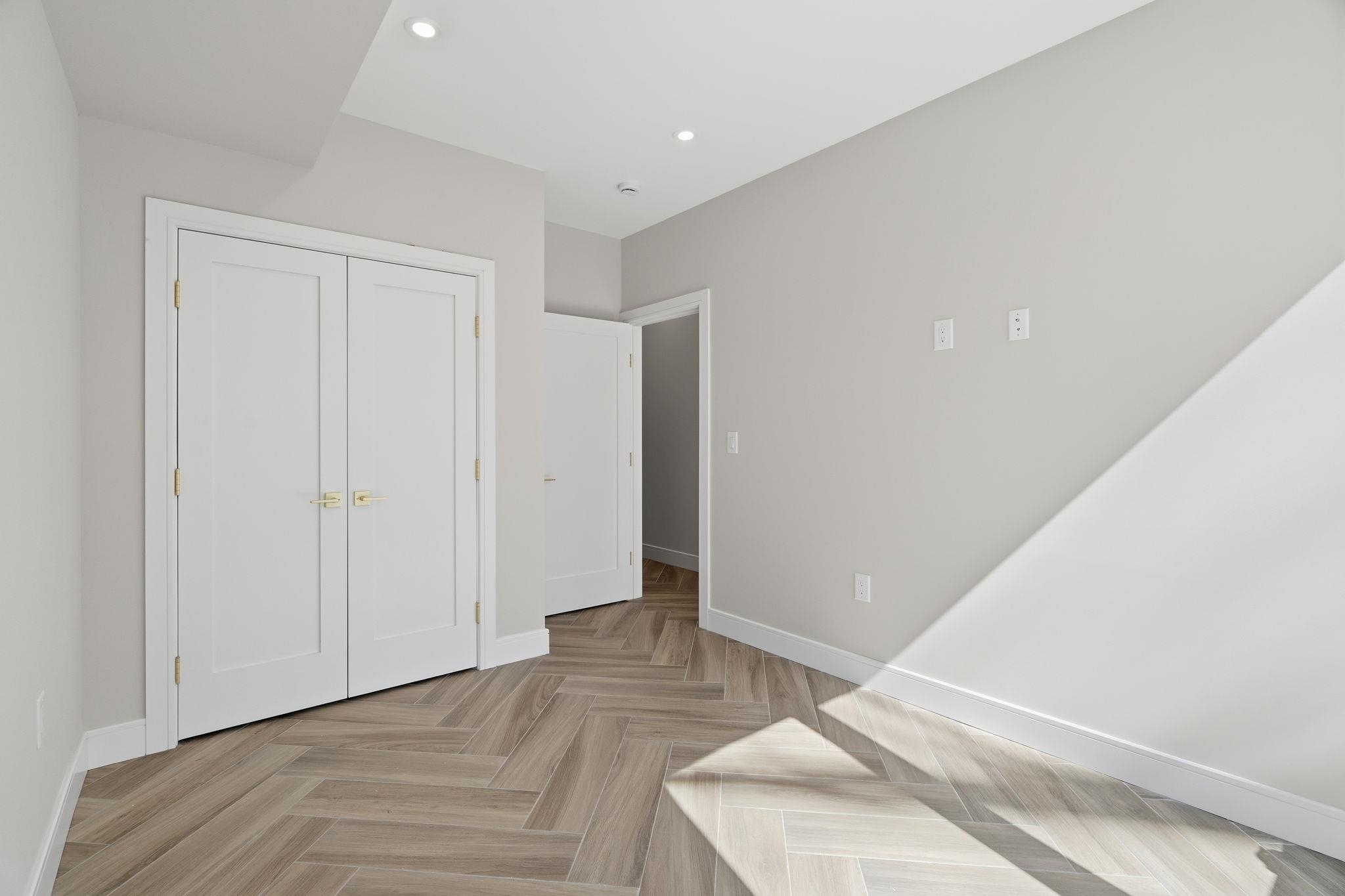 27 Clinton Ave 1 Property Photo 20