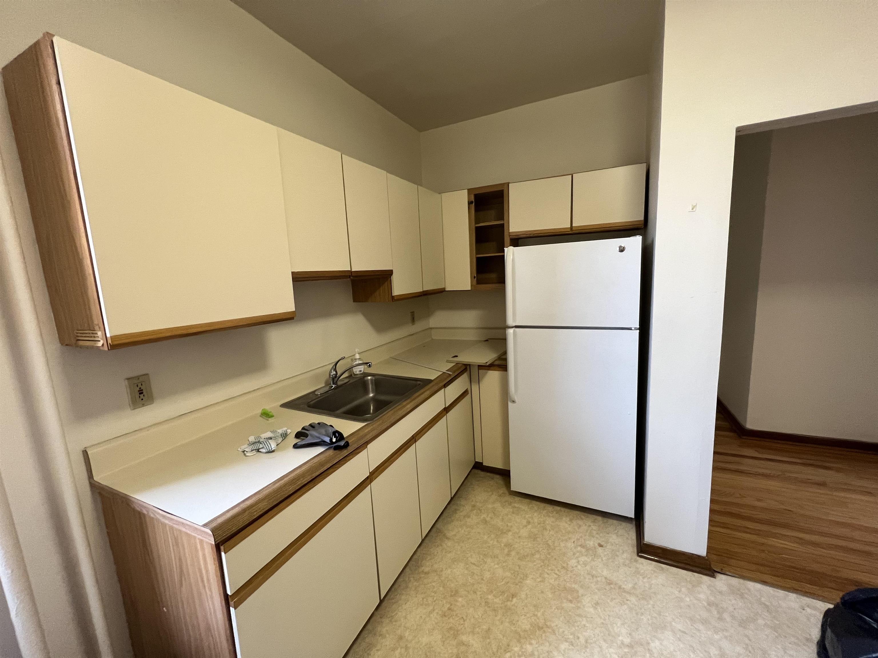 426 78th St 33 Property Photo 4