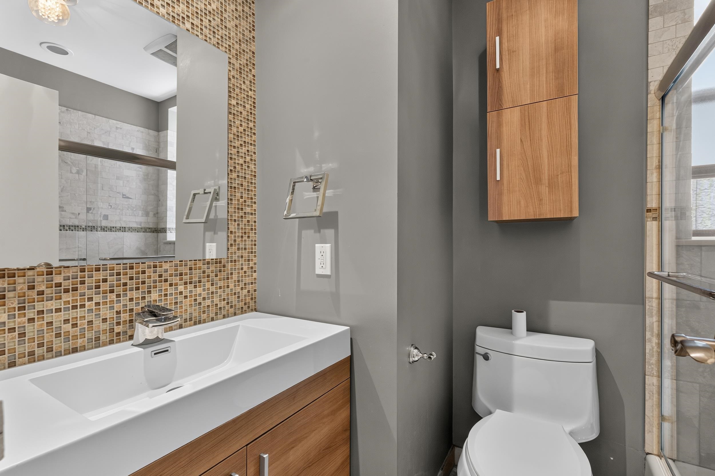 622 Park Ave 2c Property Photo 7