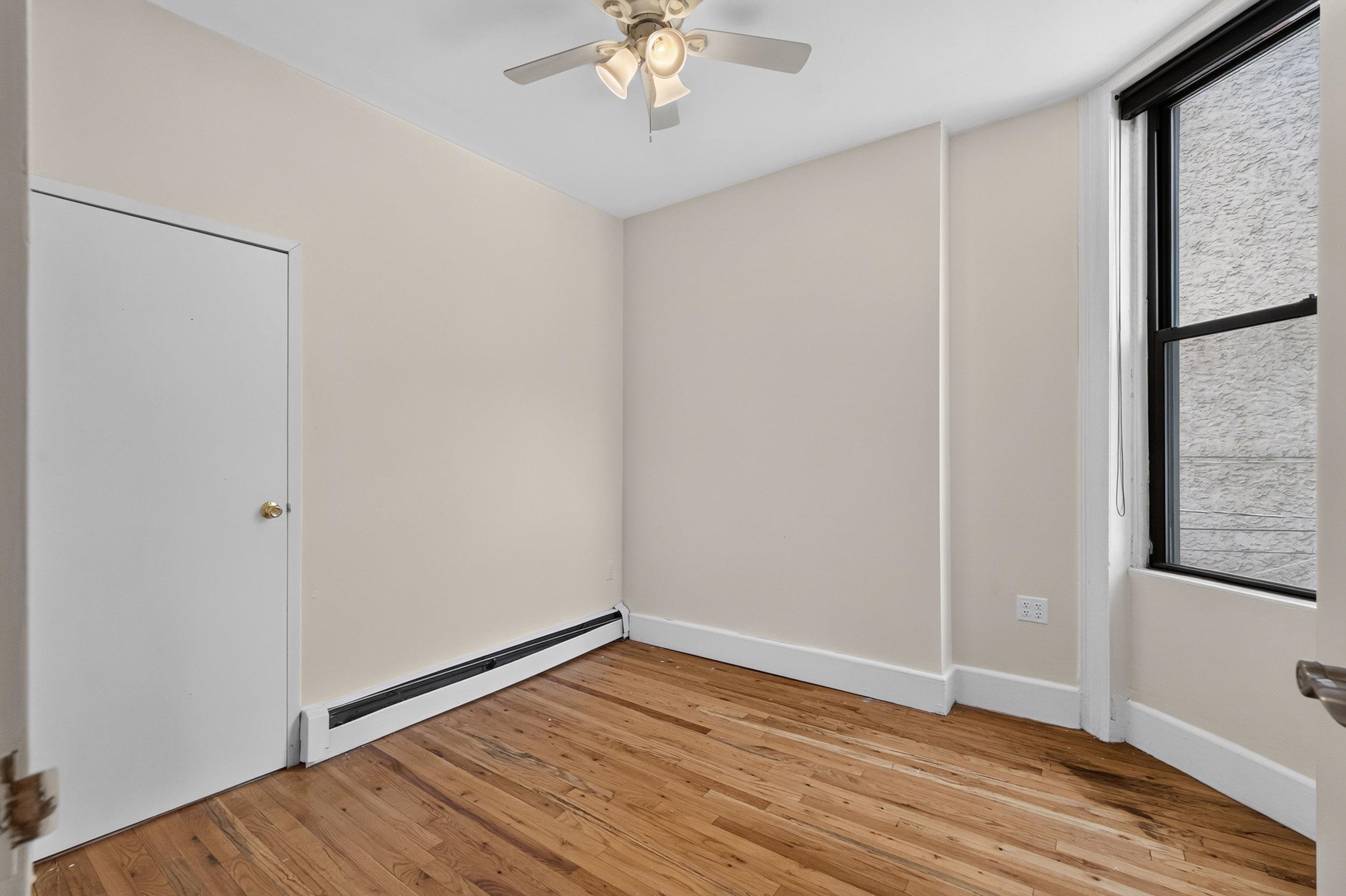 622 Park Ave 2c Property Photo 8