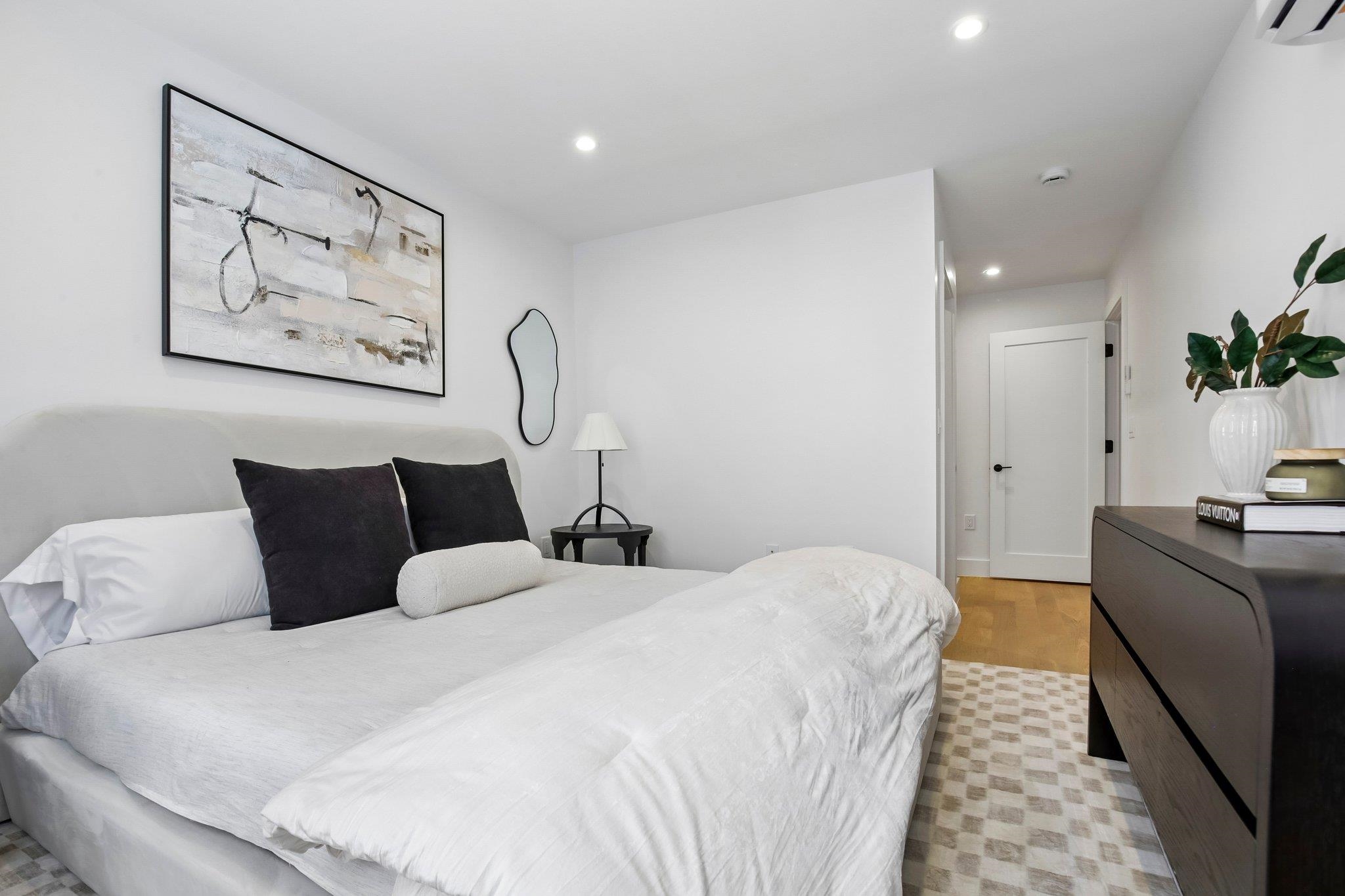 105 Laidlaw Ave Four Property Photo 15