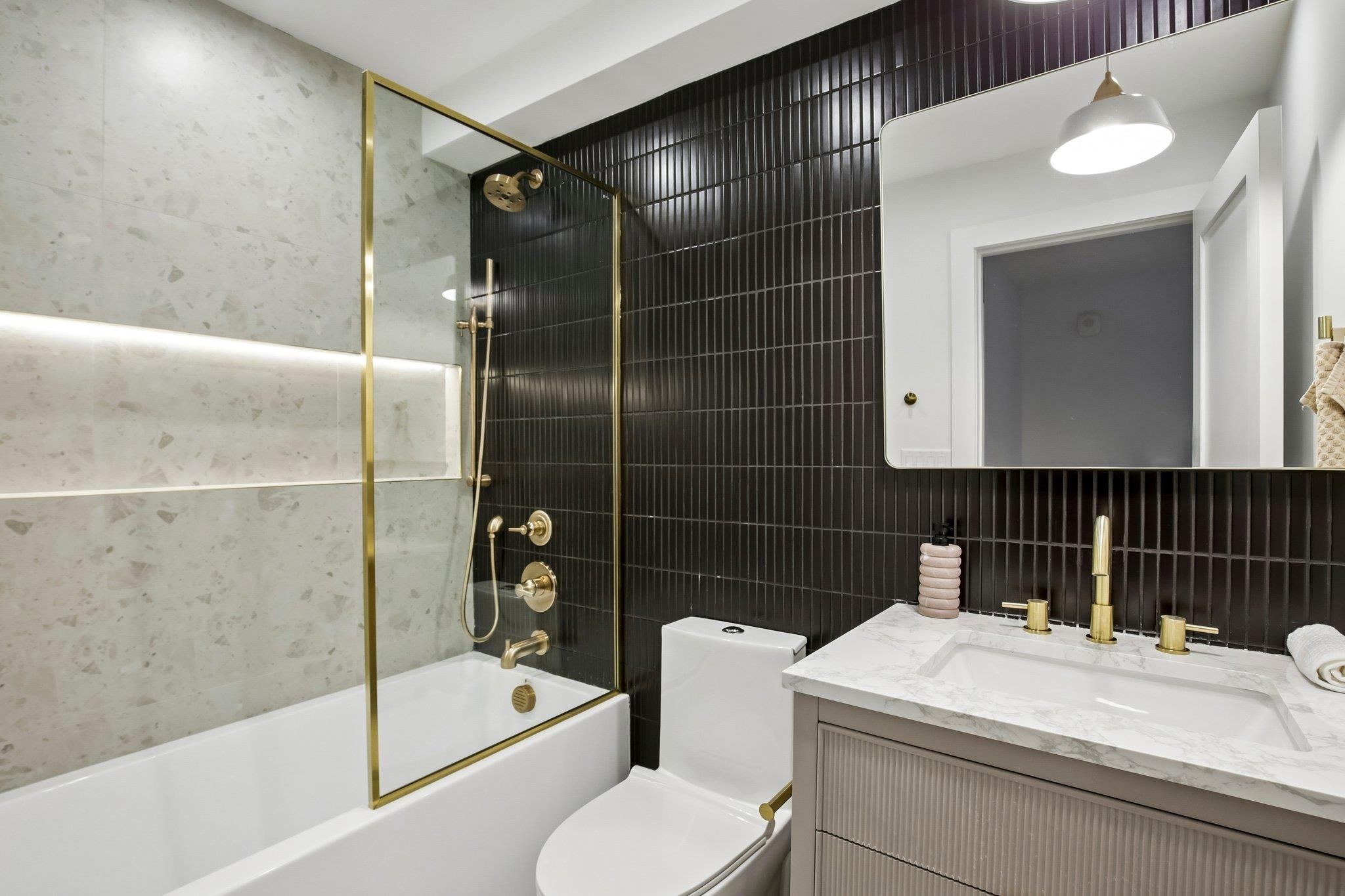 105 Laidlaw Ave Four Property Photo 22