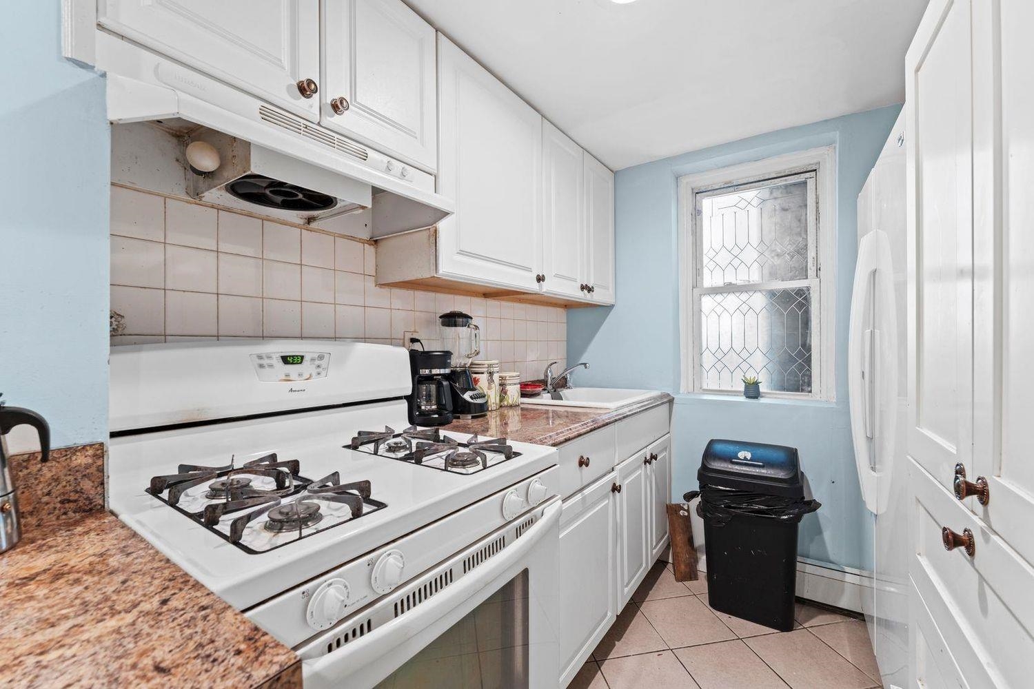 6113 Washington St Property Photo 19