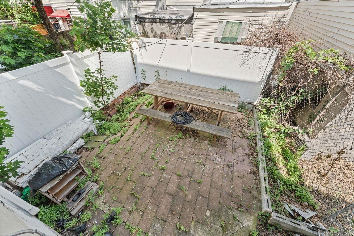 6113 Washington St Property Photo 24
