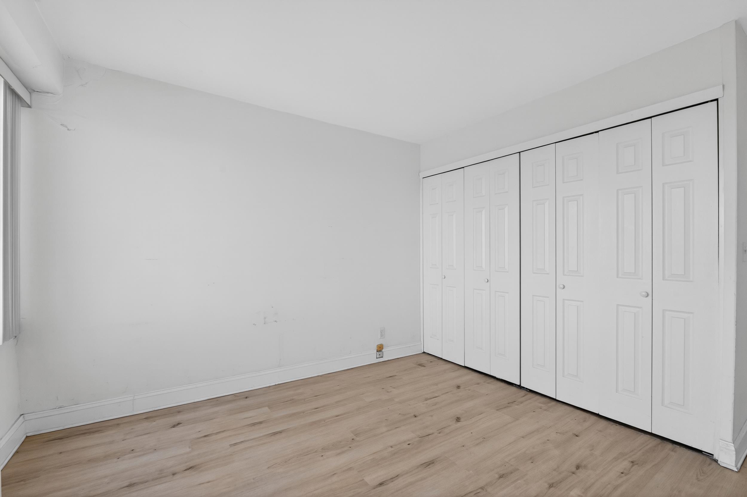 135 Montgomery St 18c Property Photo 10