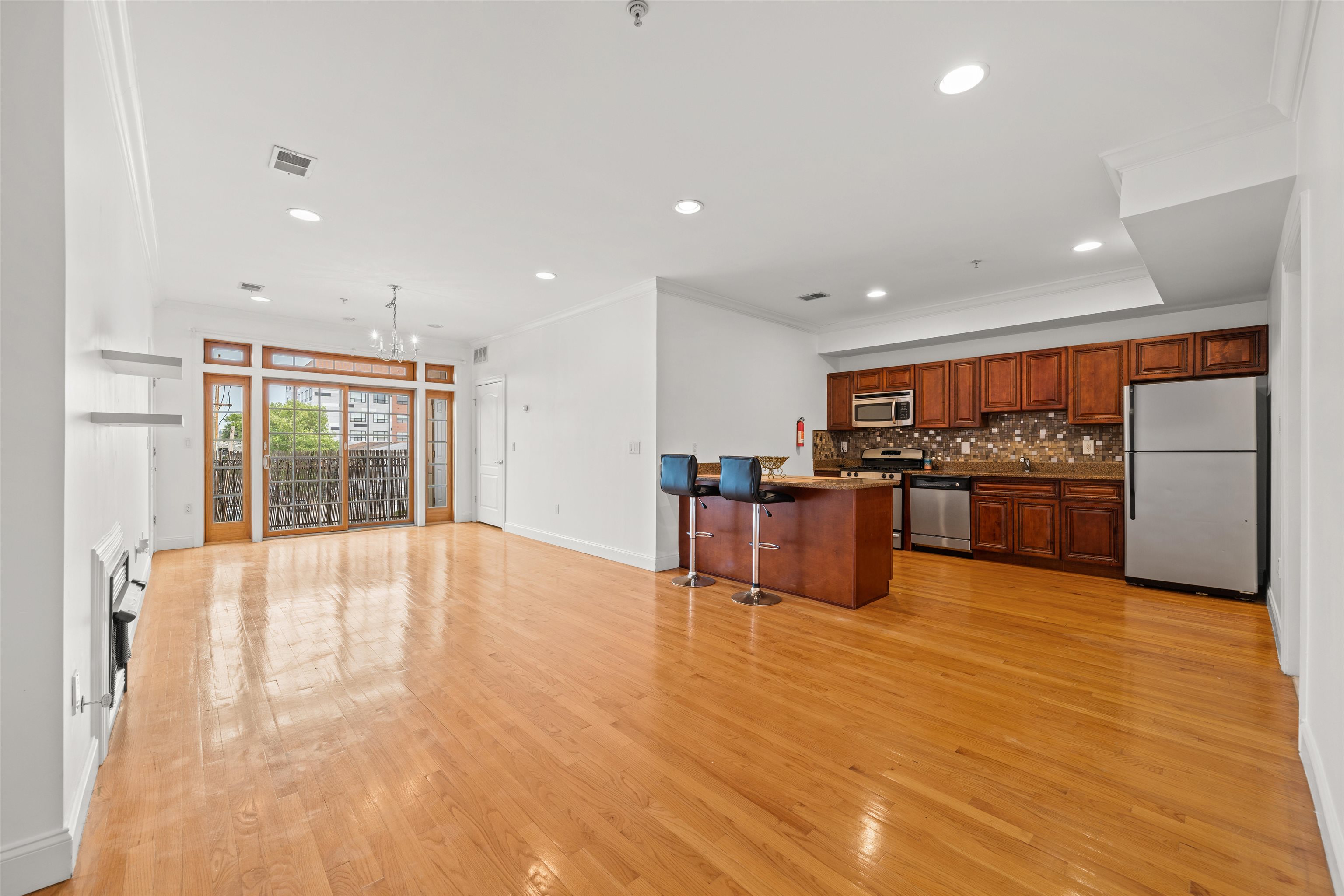 255 Broadway 206 Property Photo 2