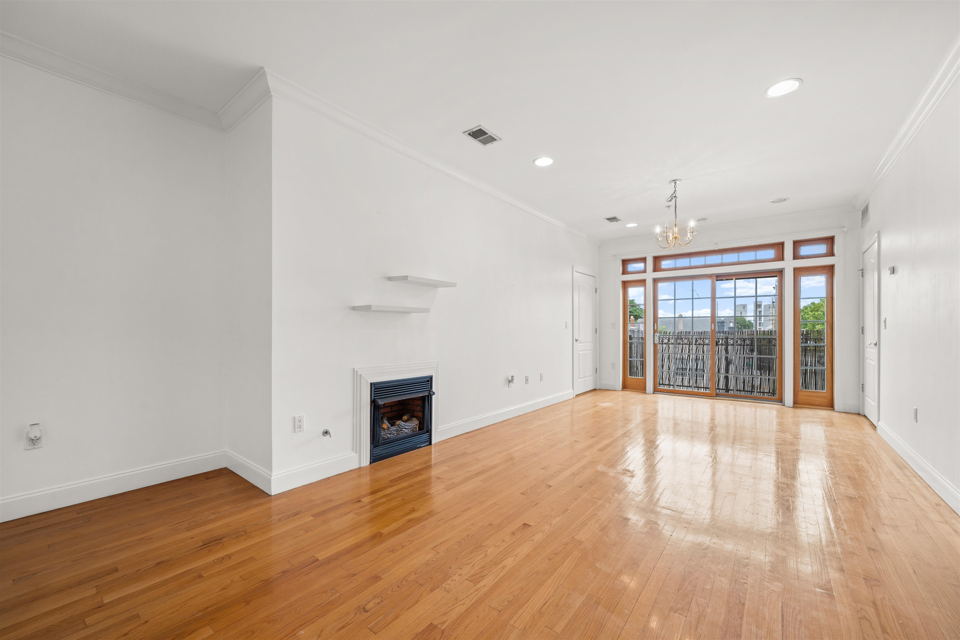 255 Broadway 206 Property Photo 9