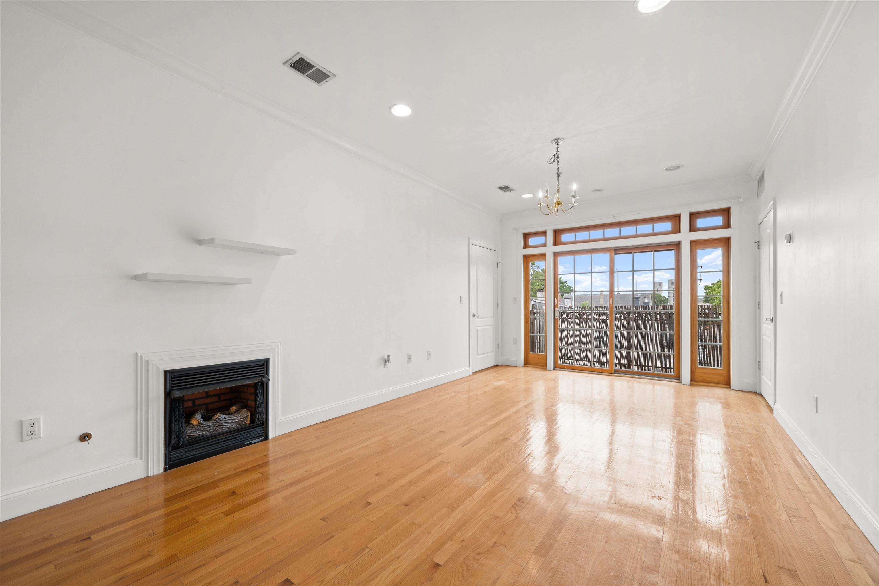 255 Broadway 206 Property Photo 10